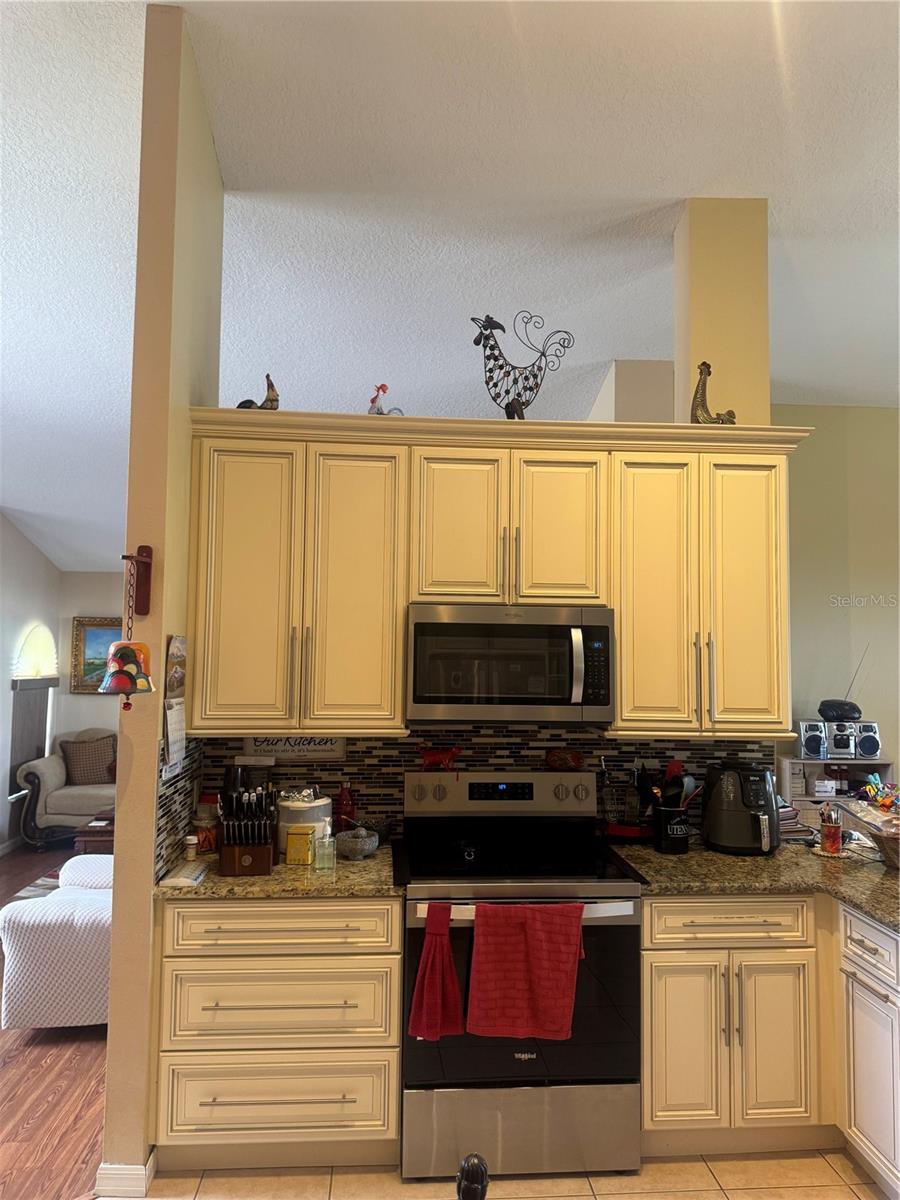 Photo 18
