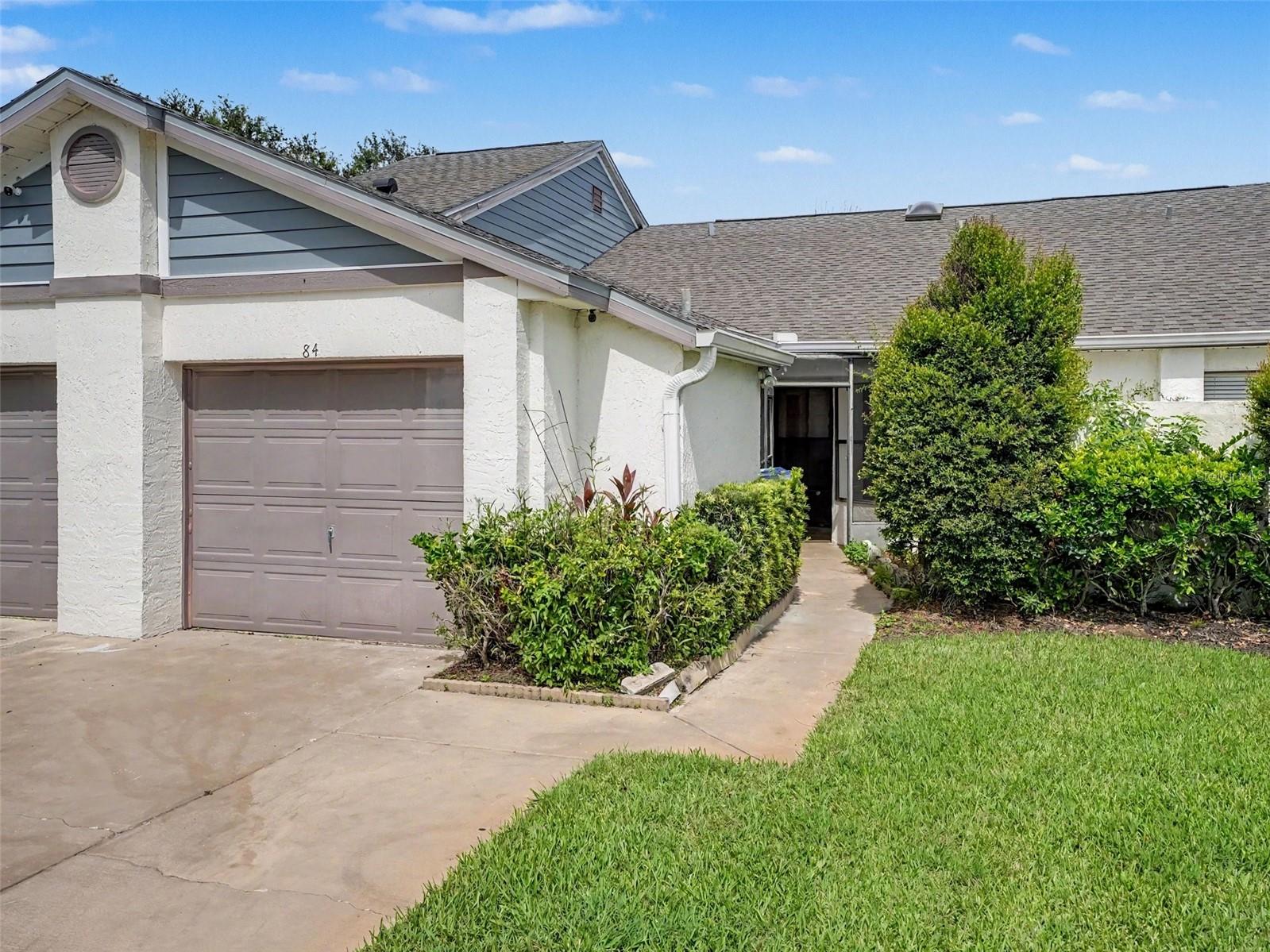 84 LAKEPOINTE CIRCLE
