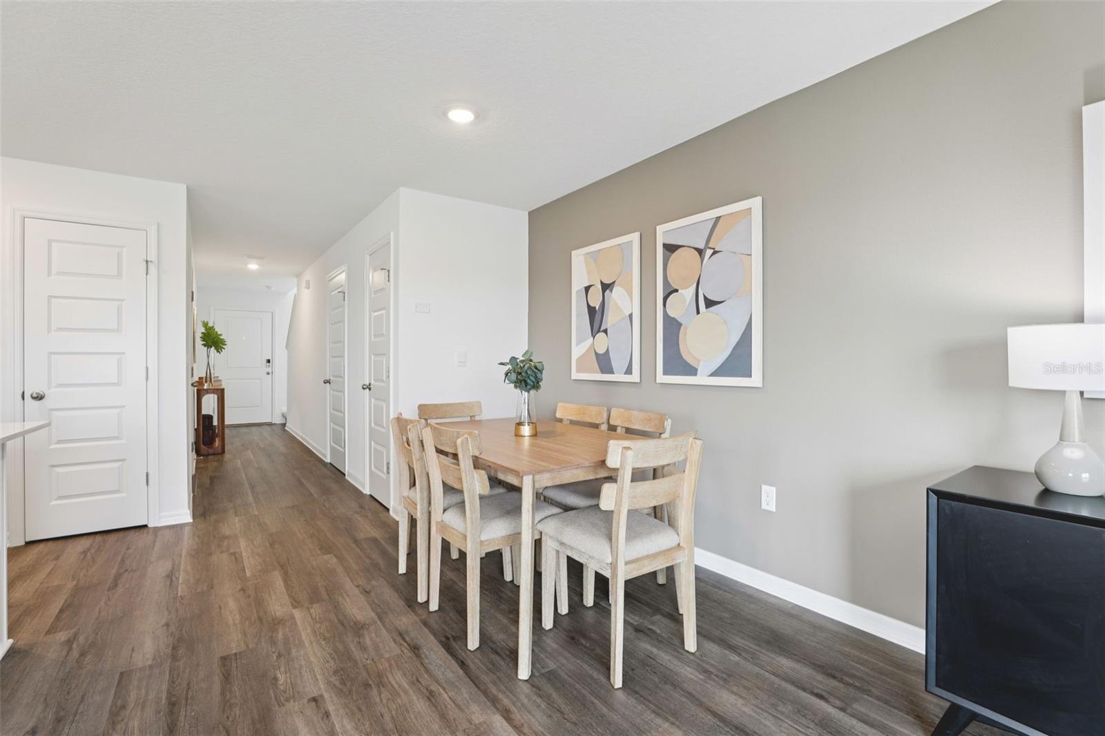 Listing photo 3 for 4278 Butterscotch Cir