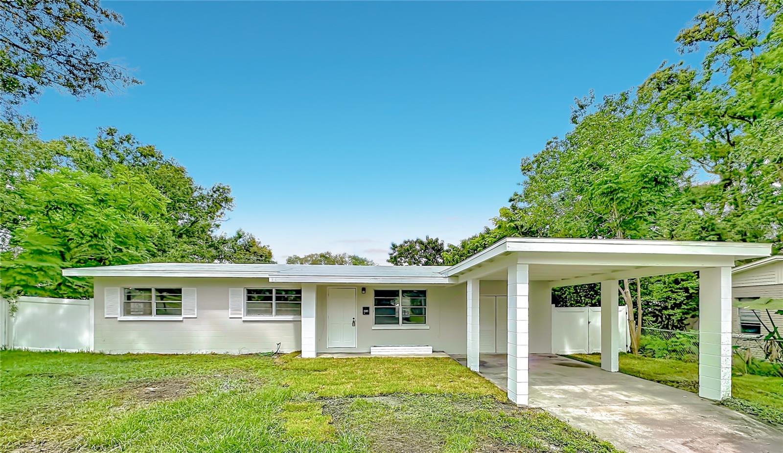 Listing photo for 304 Sunnyhill Ln