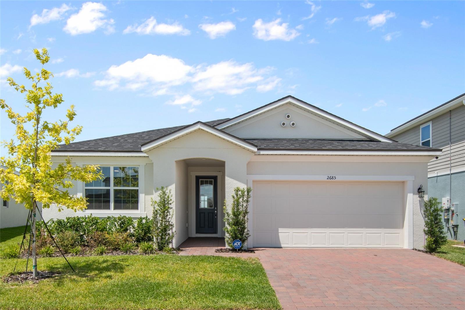 Listing photo 1 for 2685 Sweet Acacia Dr