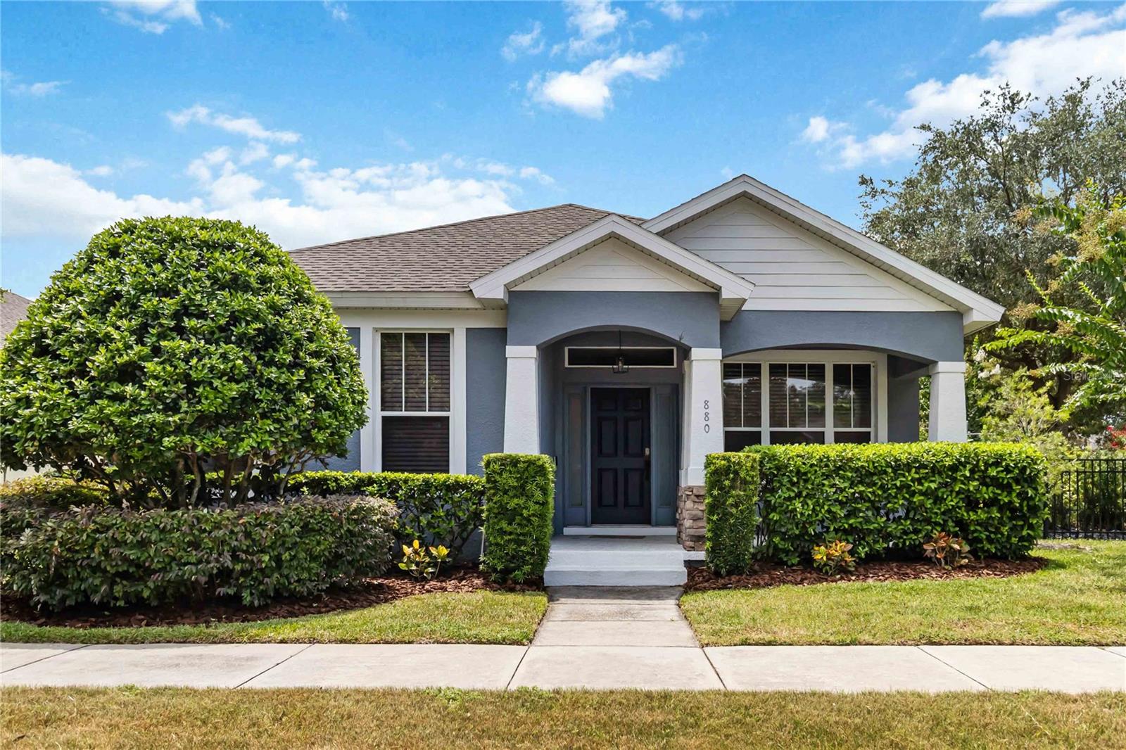 880 SUMMER OAKS ROAD