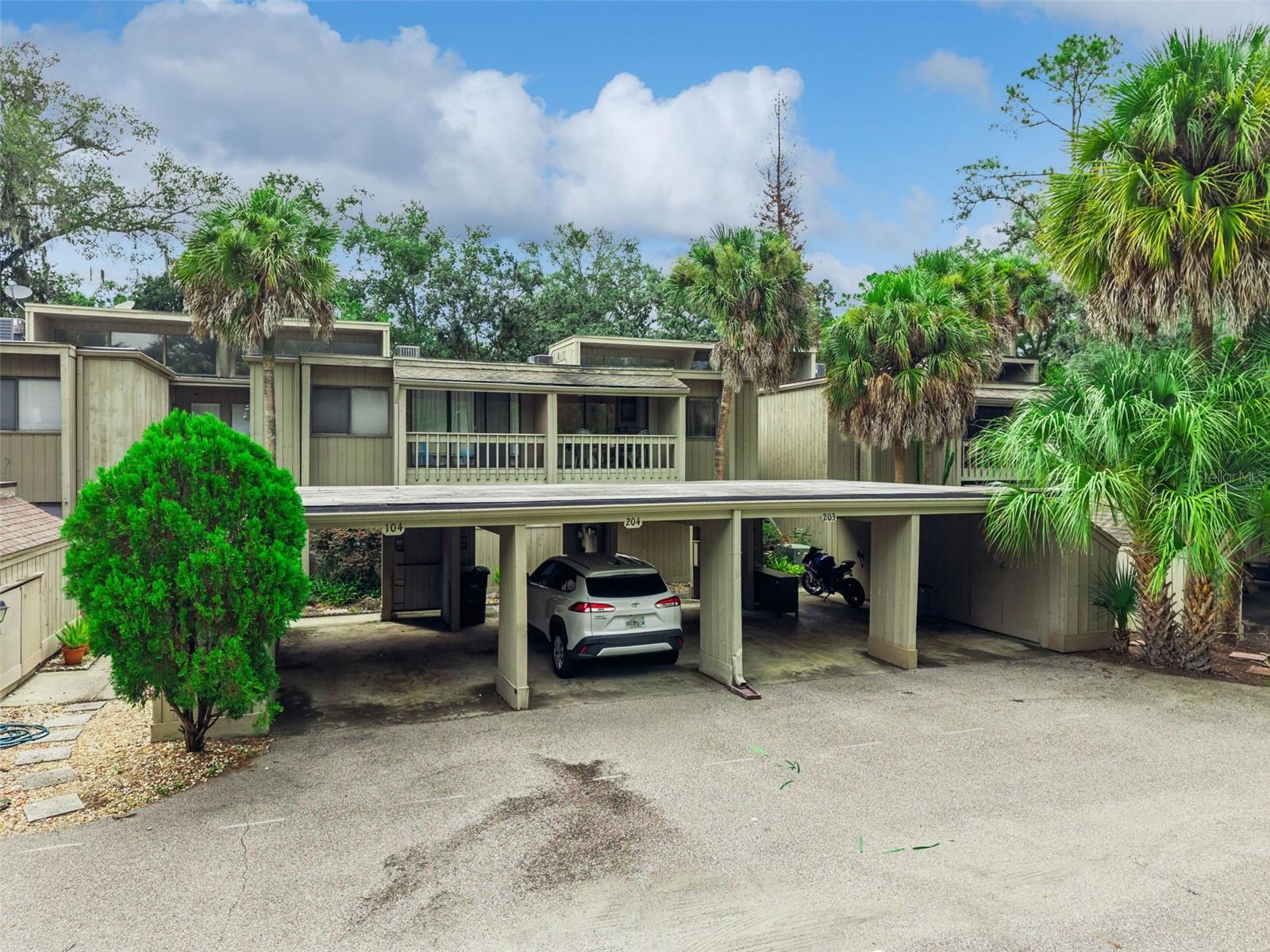 203 CROWN OAKS WAY Unit 203