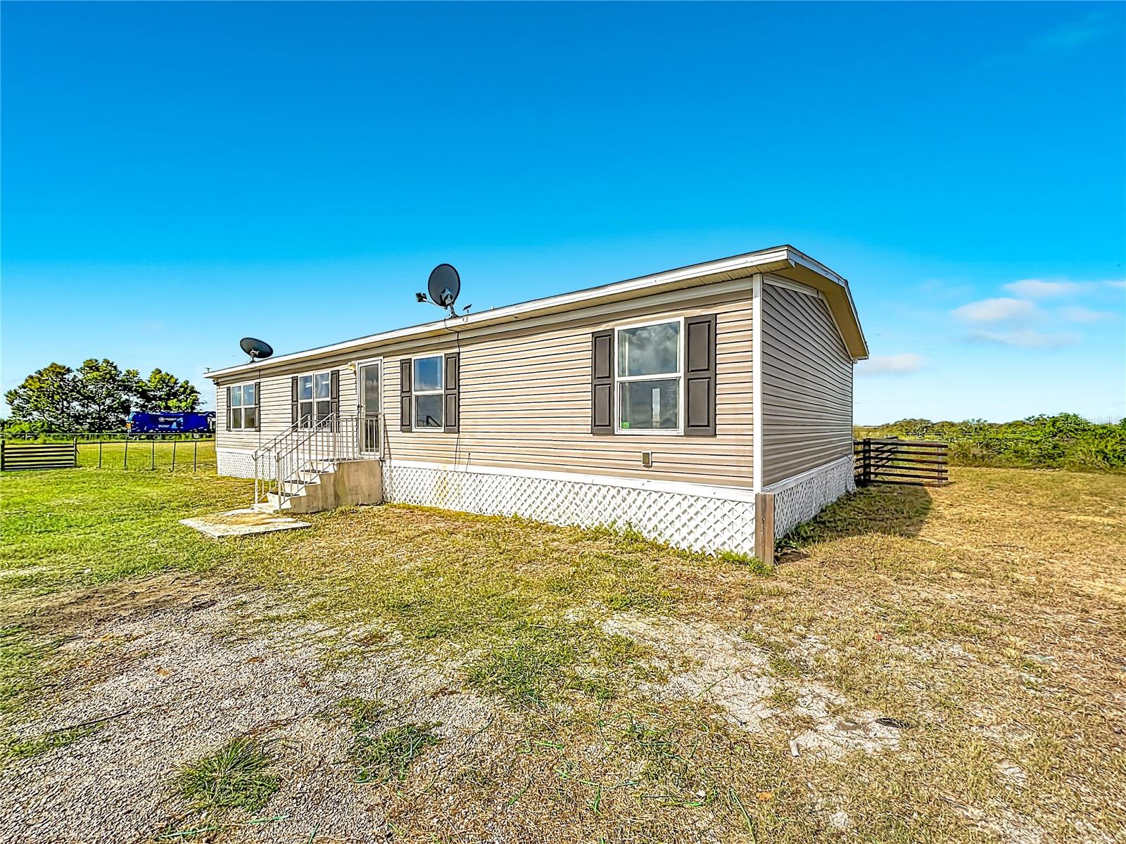 Listing photo 2 for 1491 Alford Rd