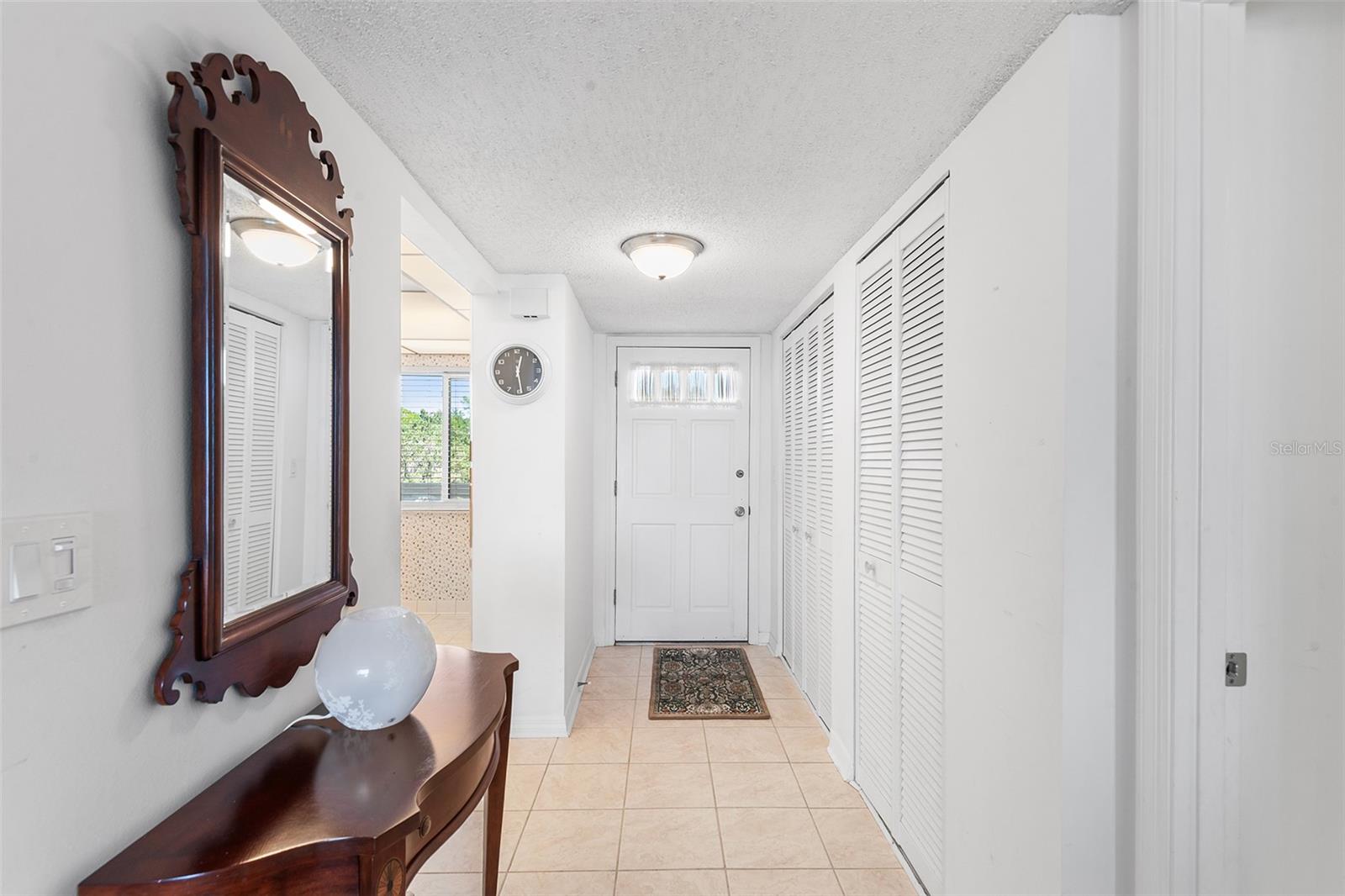 Listing photo 3 for 1776 6th St Nw #409