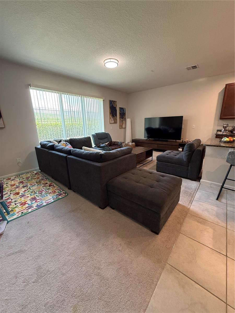 Listing photo 3 for 1871 Holden Ridge Ln