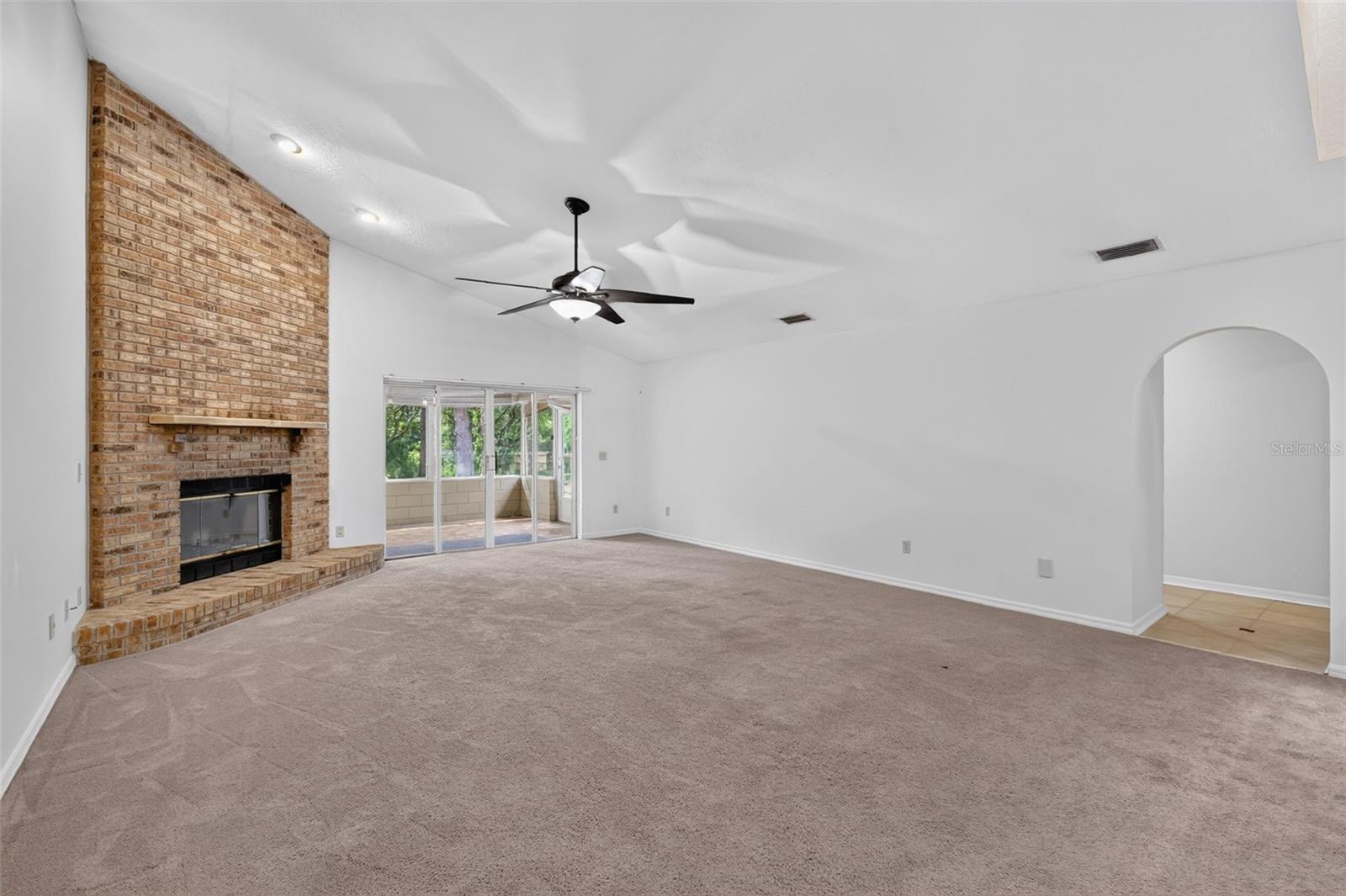 Listing photo 2 for 37130 County Road 439