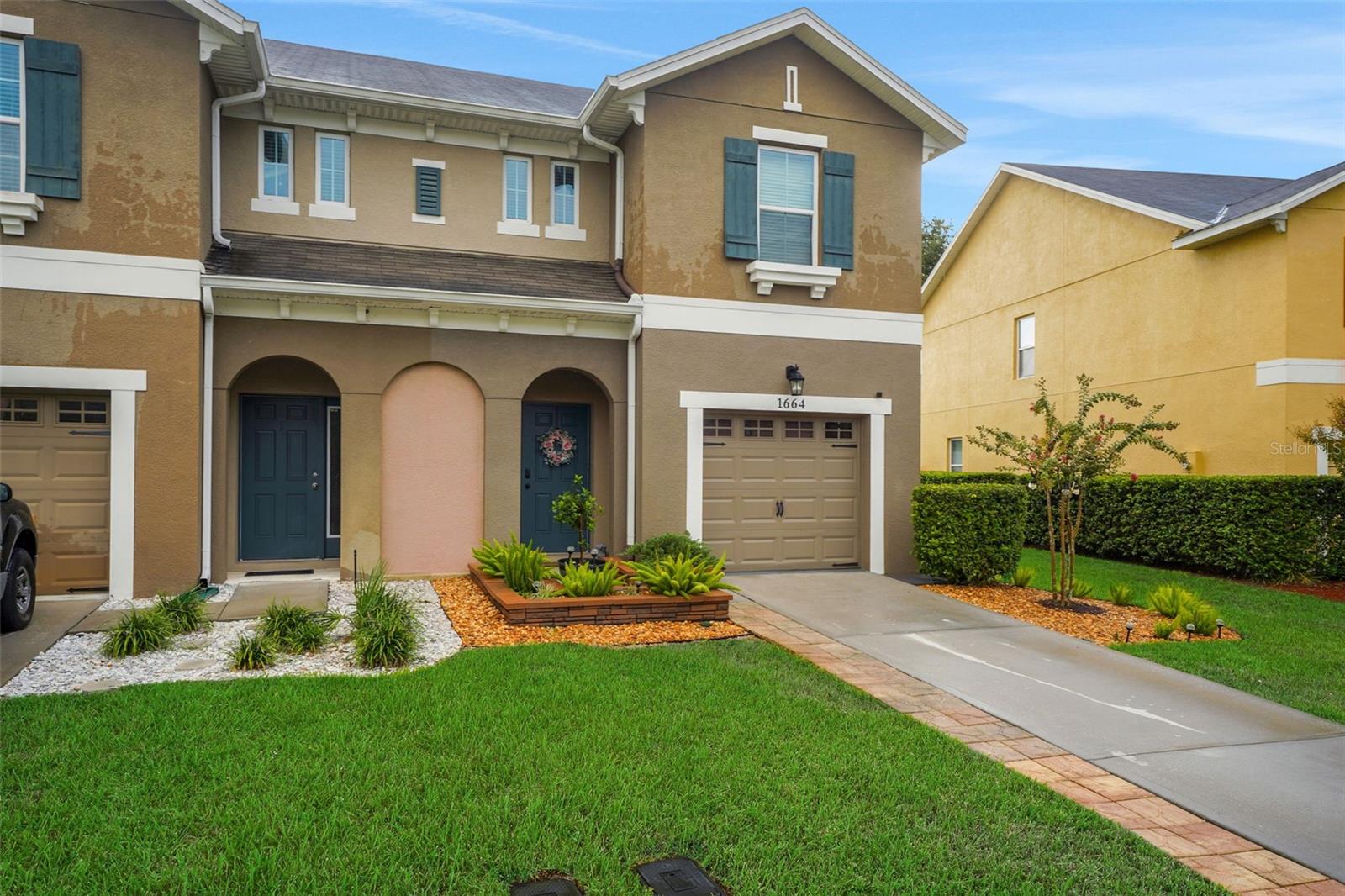 1664 PETERSON PLACE