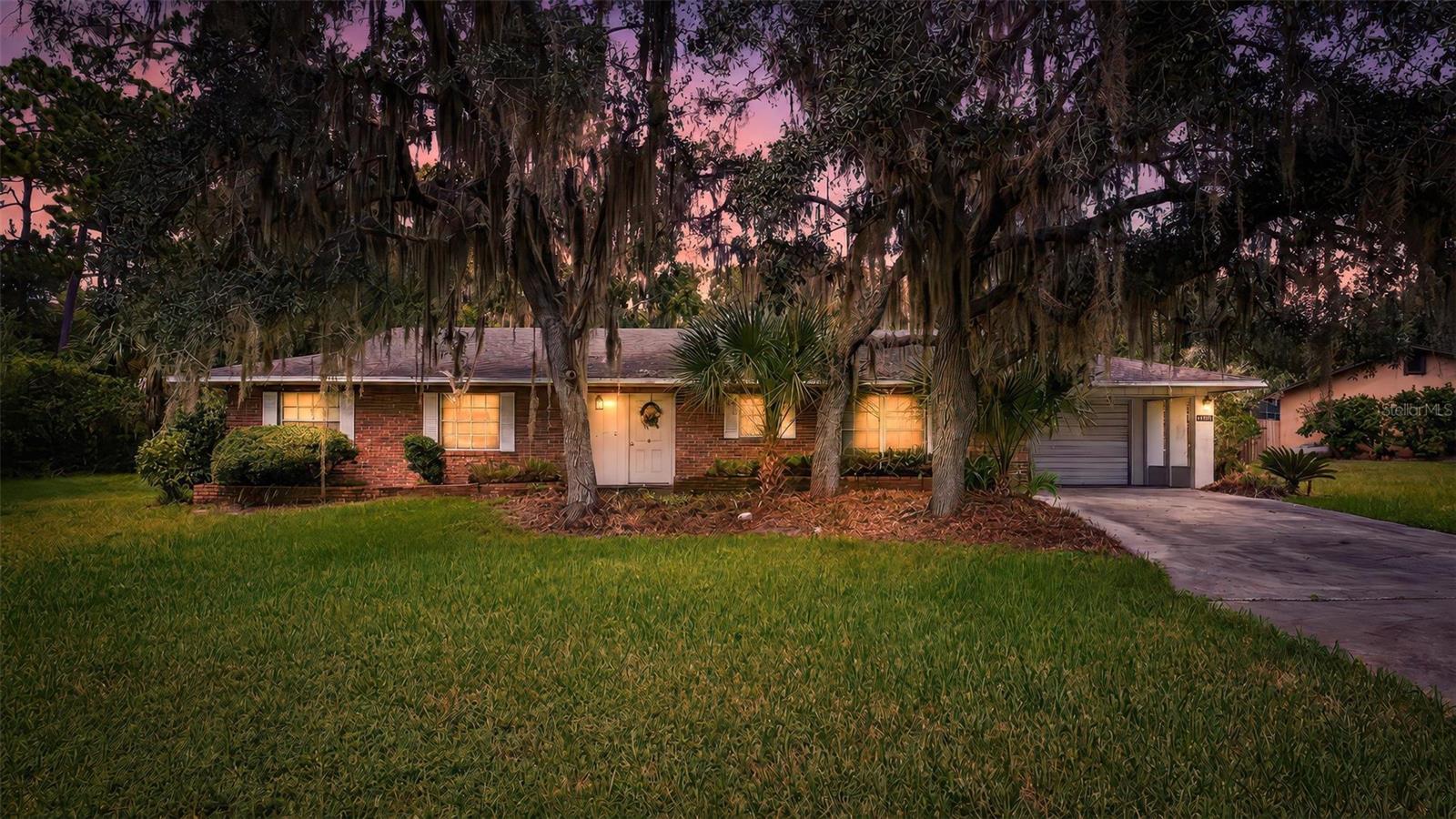 Listing photo 1 for 16529 Orange Ave