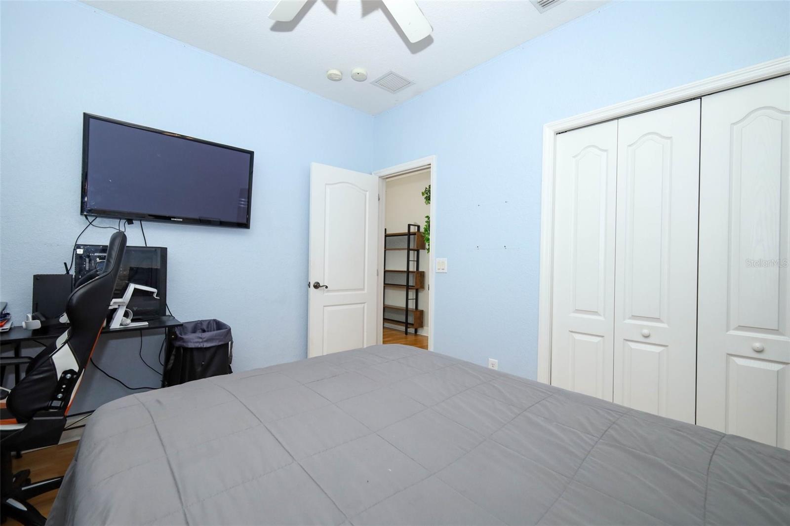 Photo 44