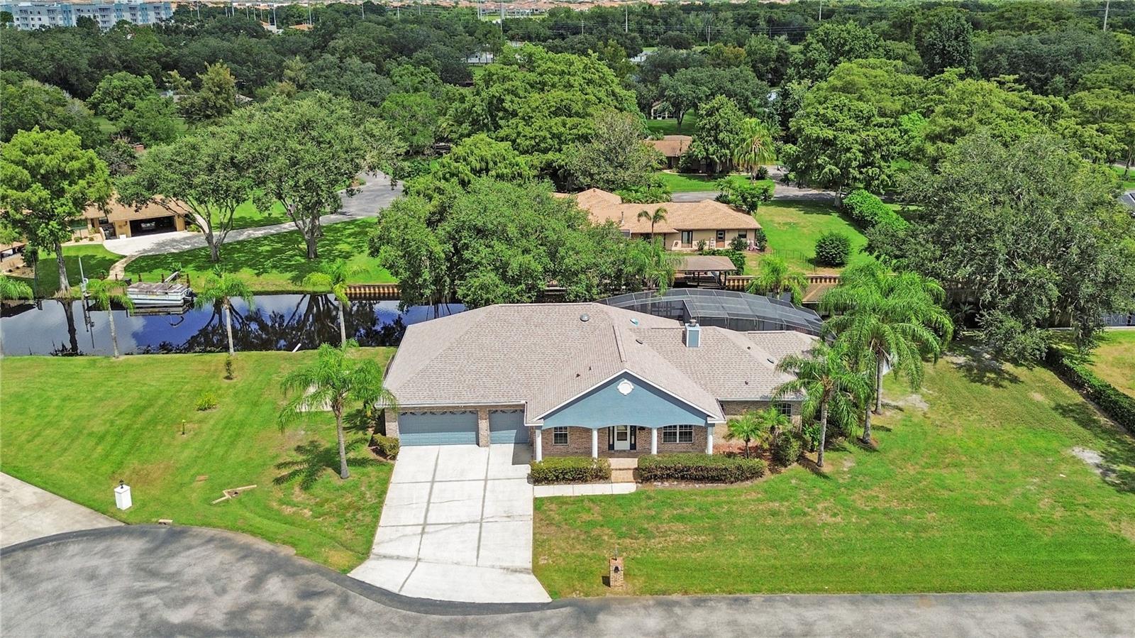 5365 SHADY OAK CIRCLE