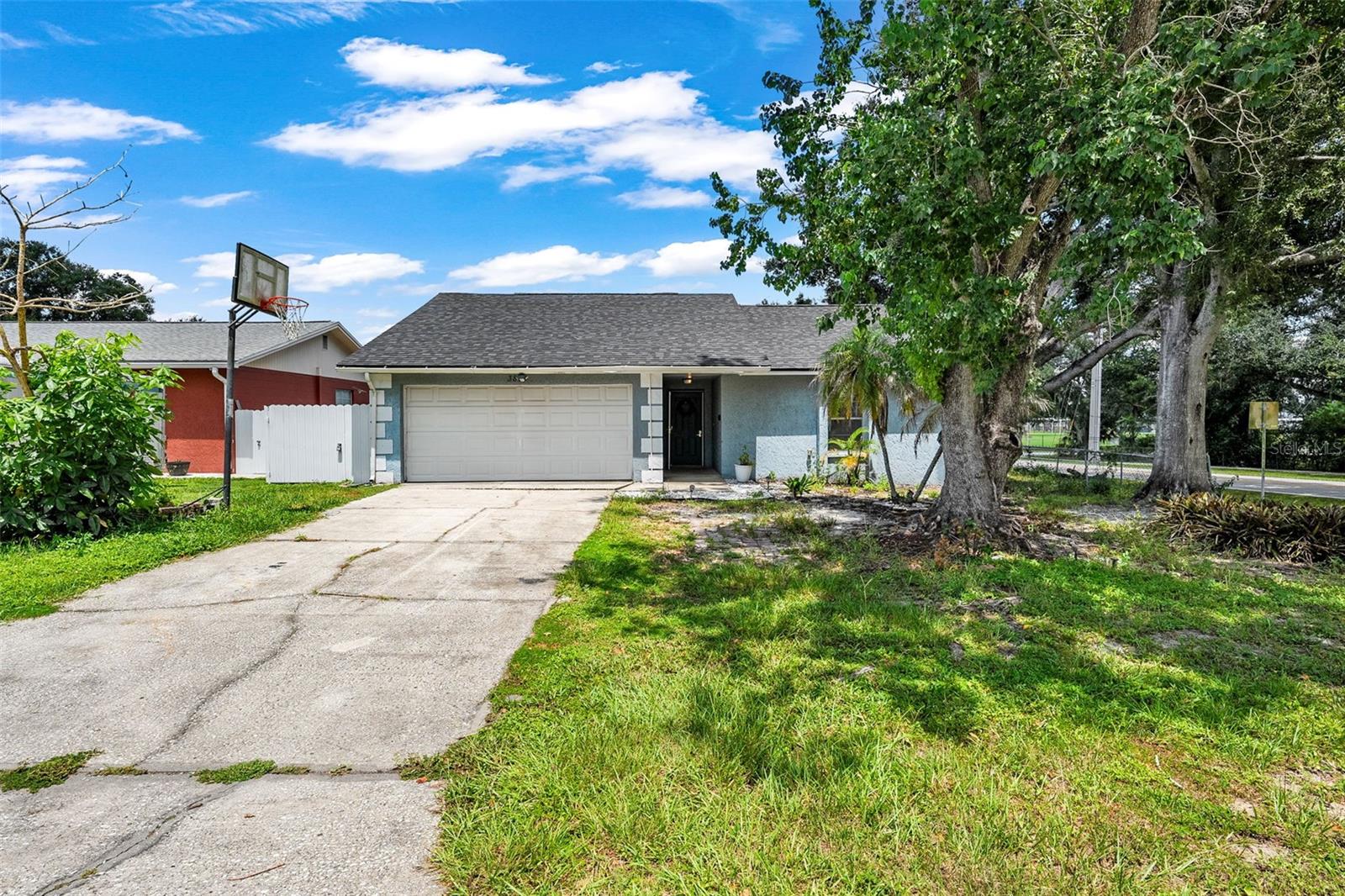 Listing photo 2 for 3878 Feather Dr