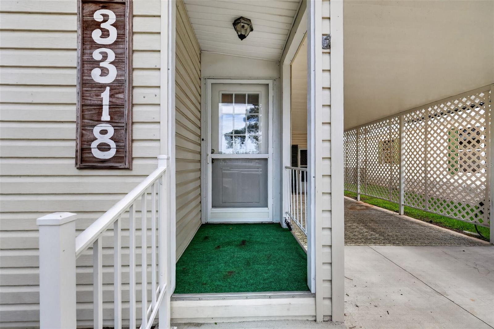 Listing photo 3 for 3318 Wekiva Rd