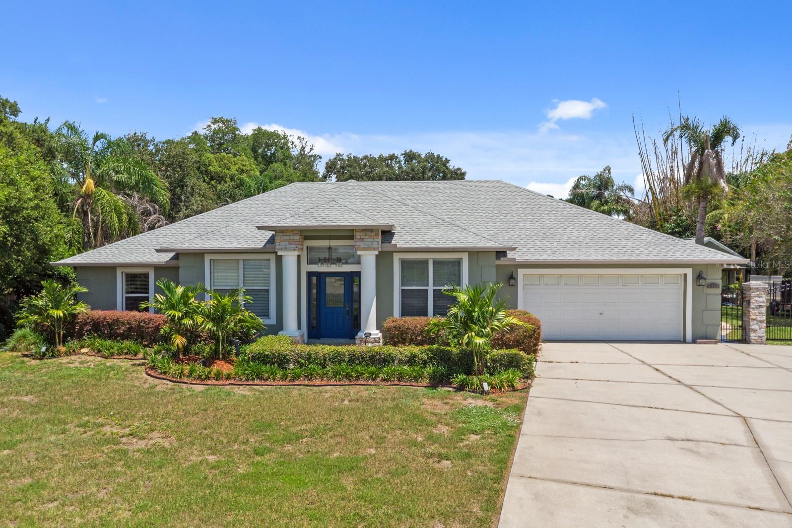 1910 LEE WOOD COURT