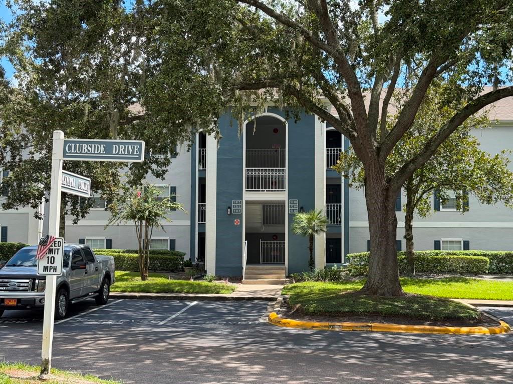 5112 CLUBSIDE DRIVE Unit 5112