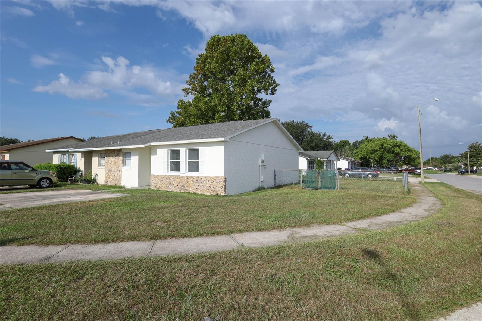 6950 EDGEFIELD LANE