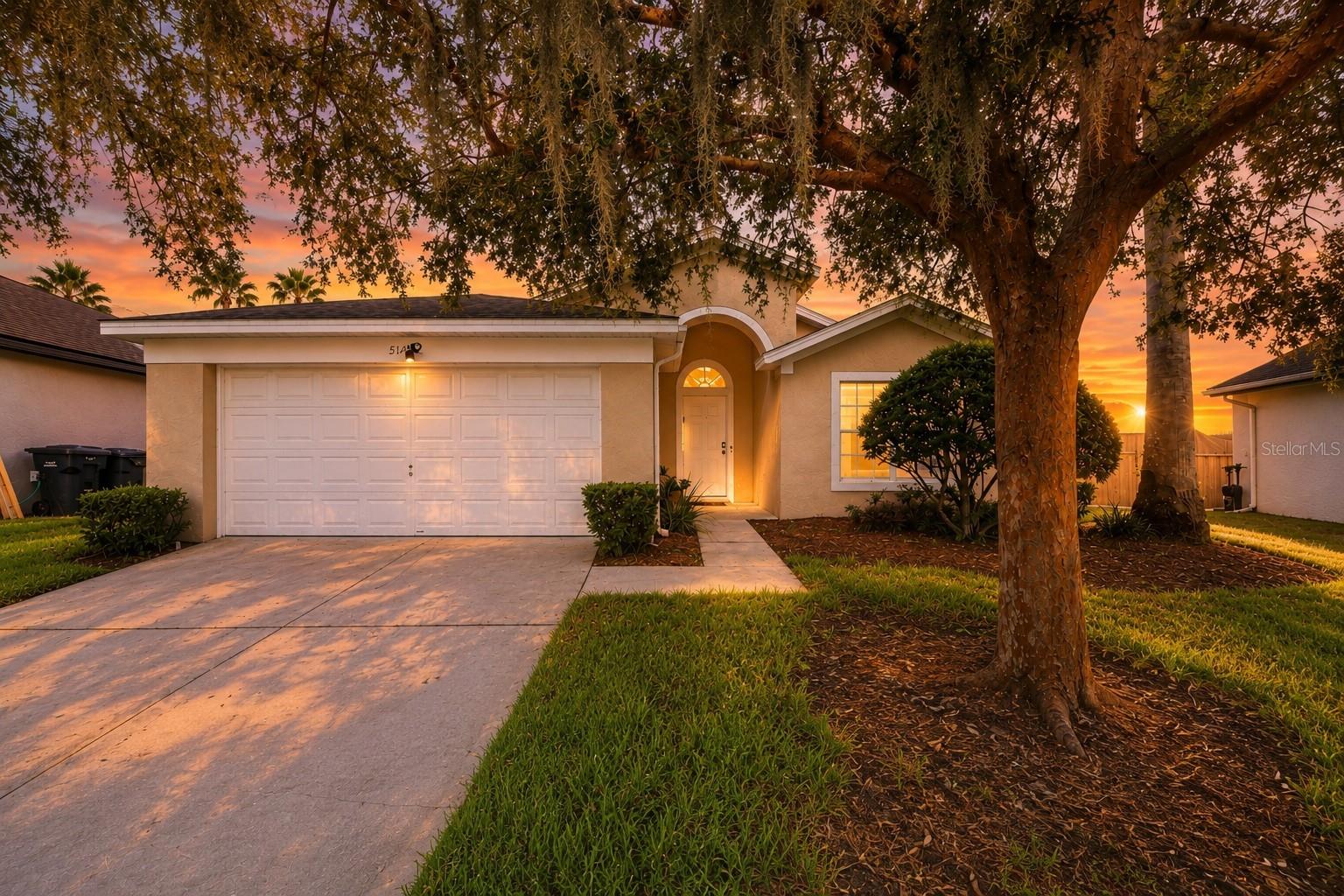 Listing photo for 510 Castlemain Cir