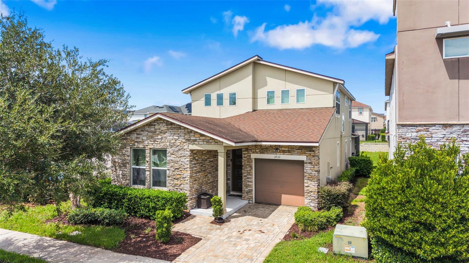 1832 SANDY PARK TRAIL