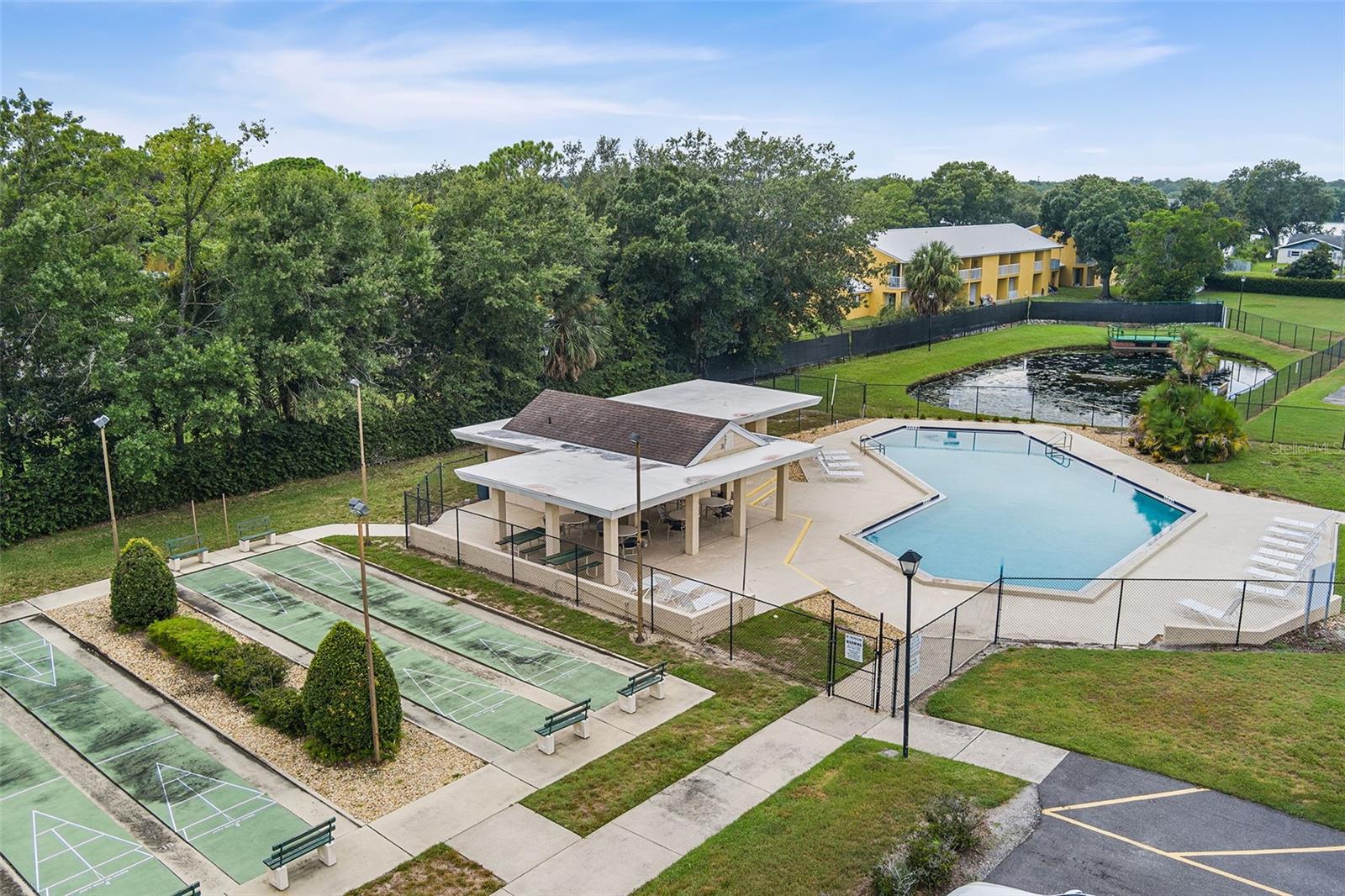 Listing photo 2 for 2025 Sylvester Rd #n101