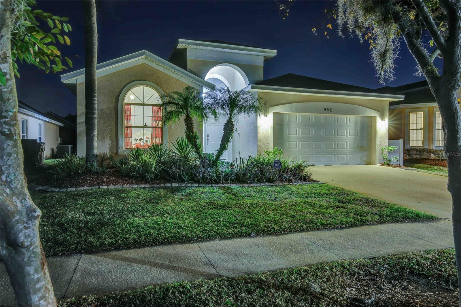 932 EMERALD GREEN COURT