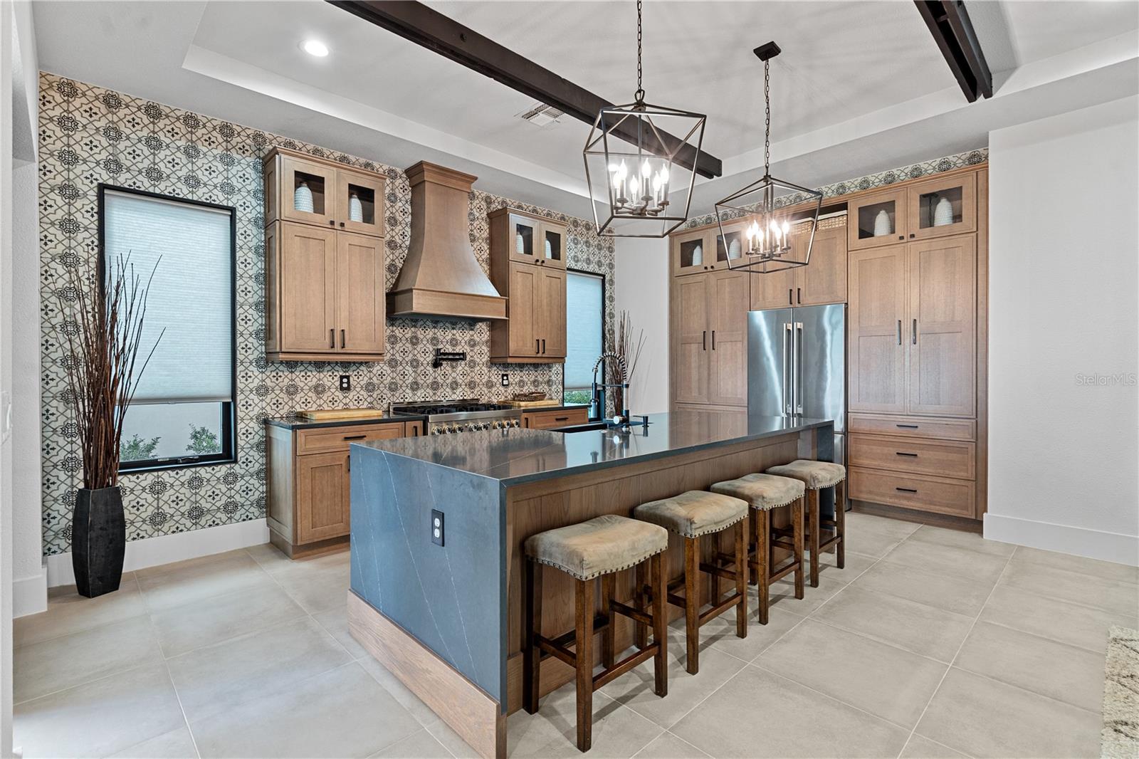 Listing photo 2 for 16114 Trivoli Cir