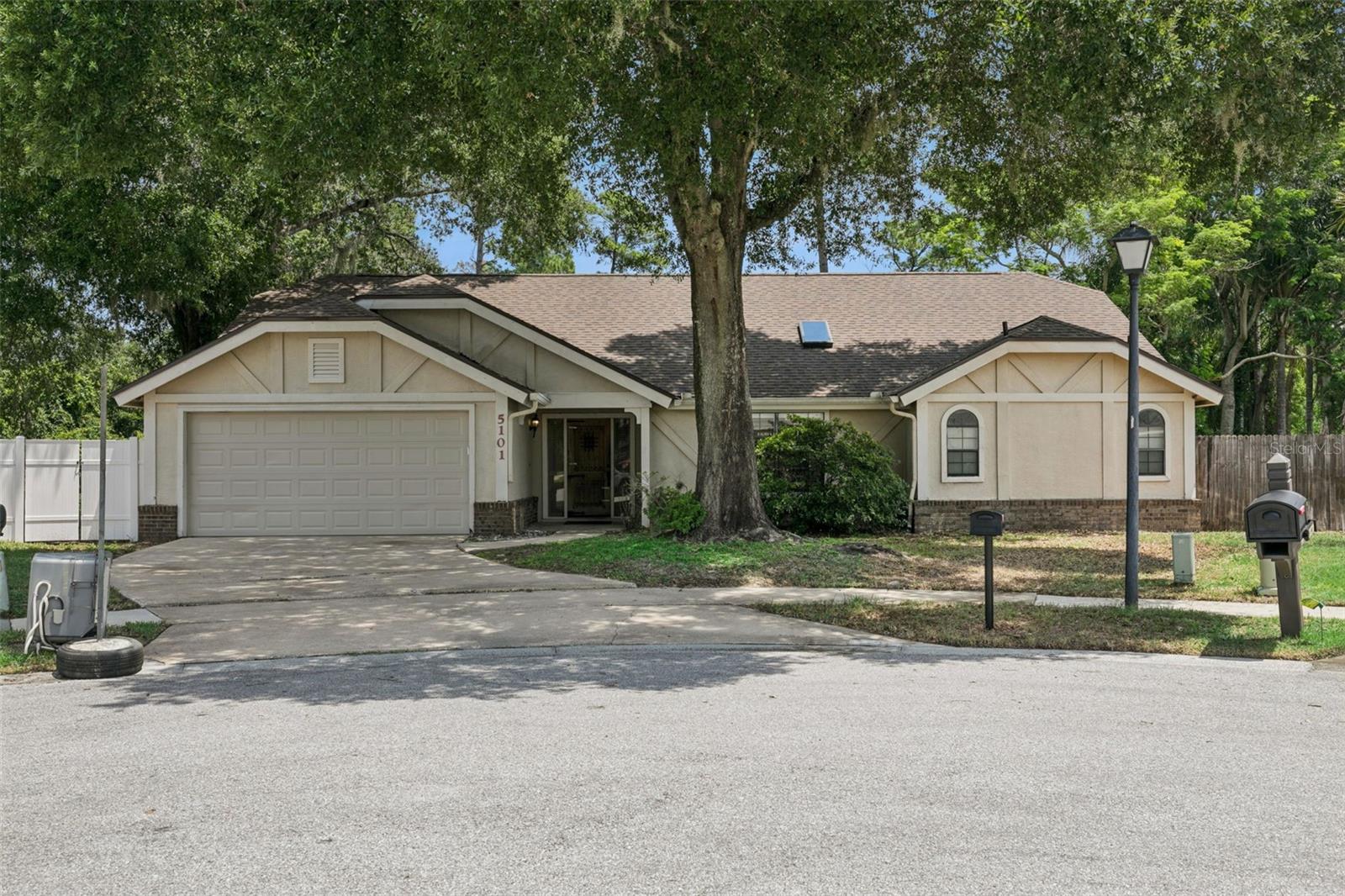 5101 GOLDENWOOD DRIVE