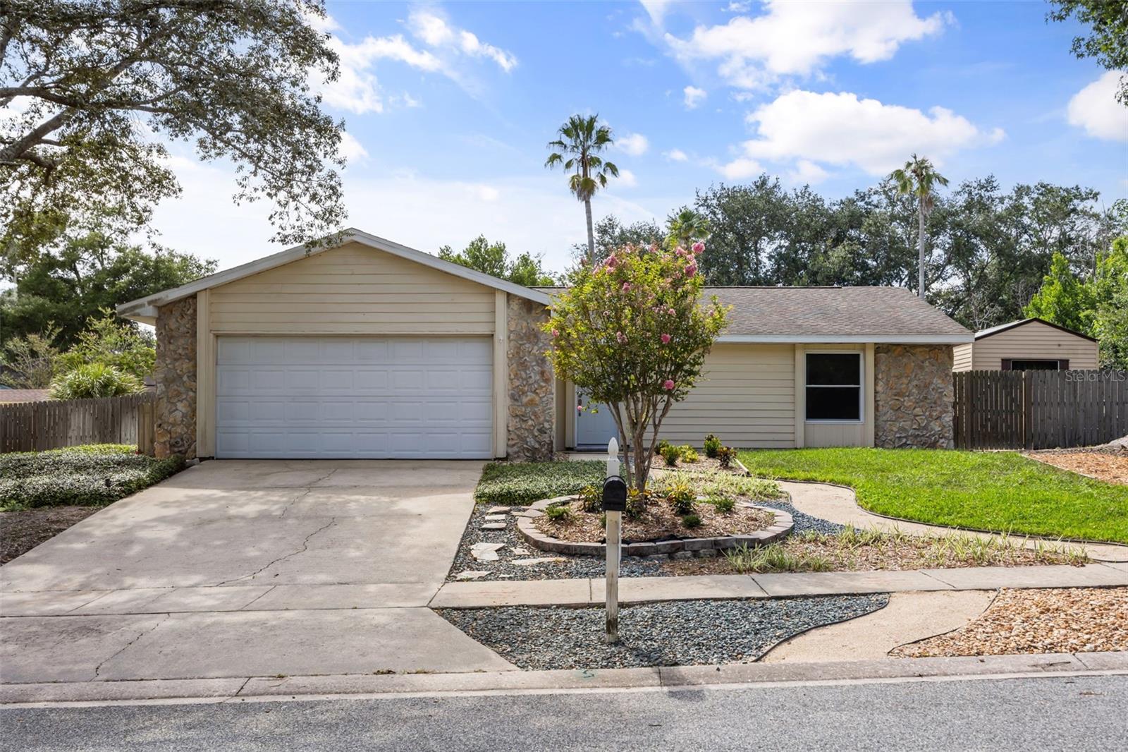 2808 TAMARACK TRAIL