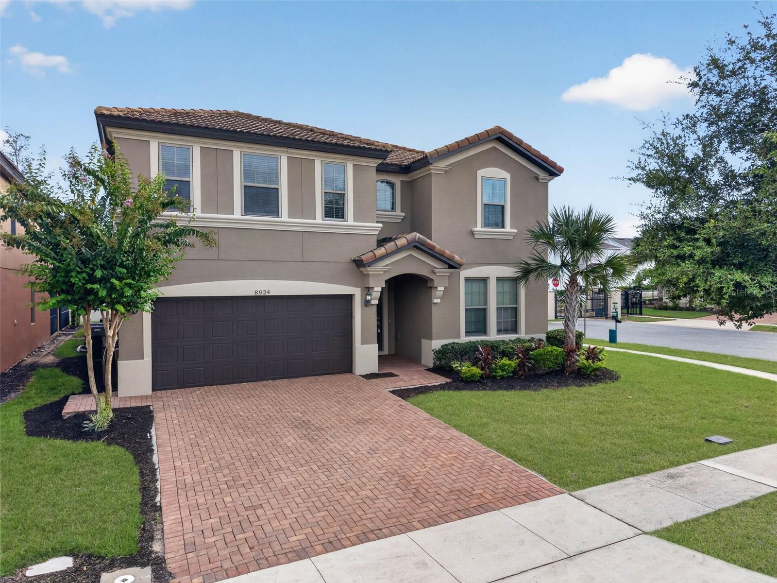 8924 BENGAL COURT