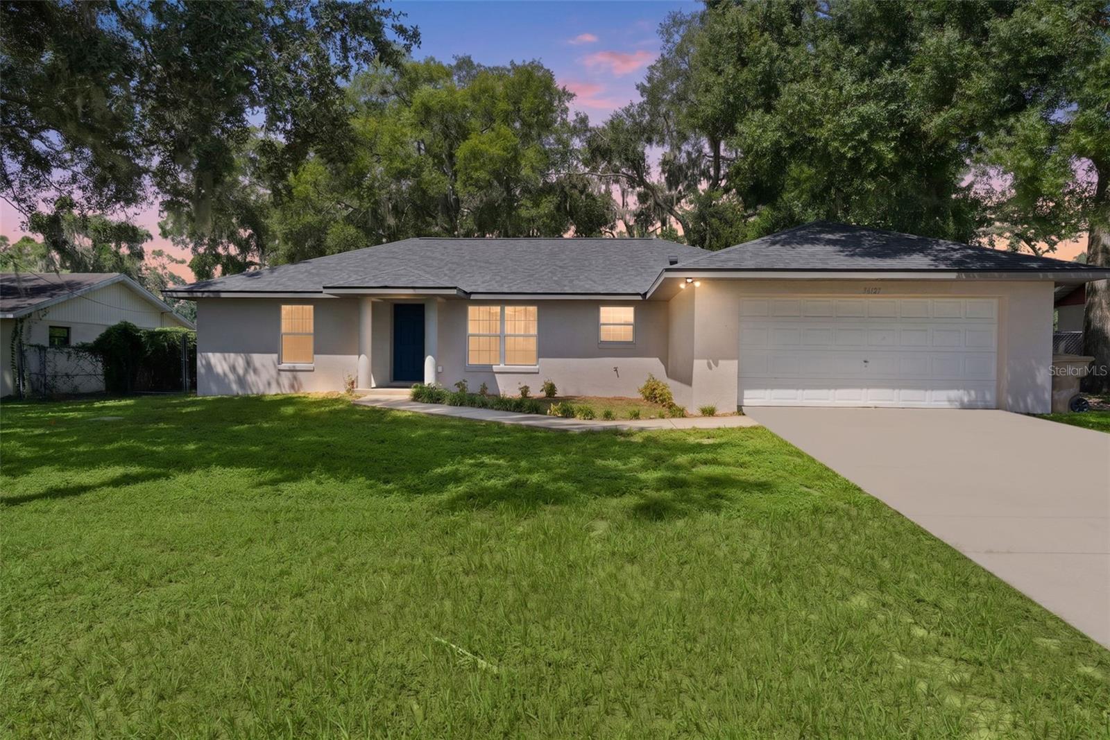 Listing photo 1 for 36127 Pine Tree St