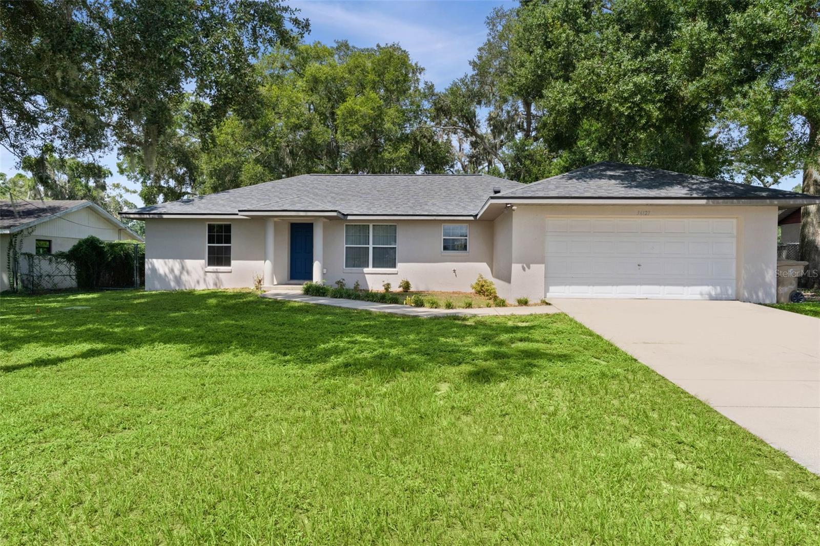 Listing photo 2 for 36127 Pine Tree St