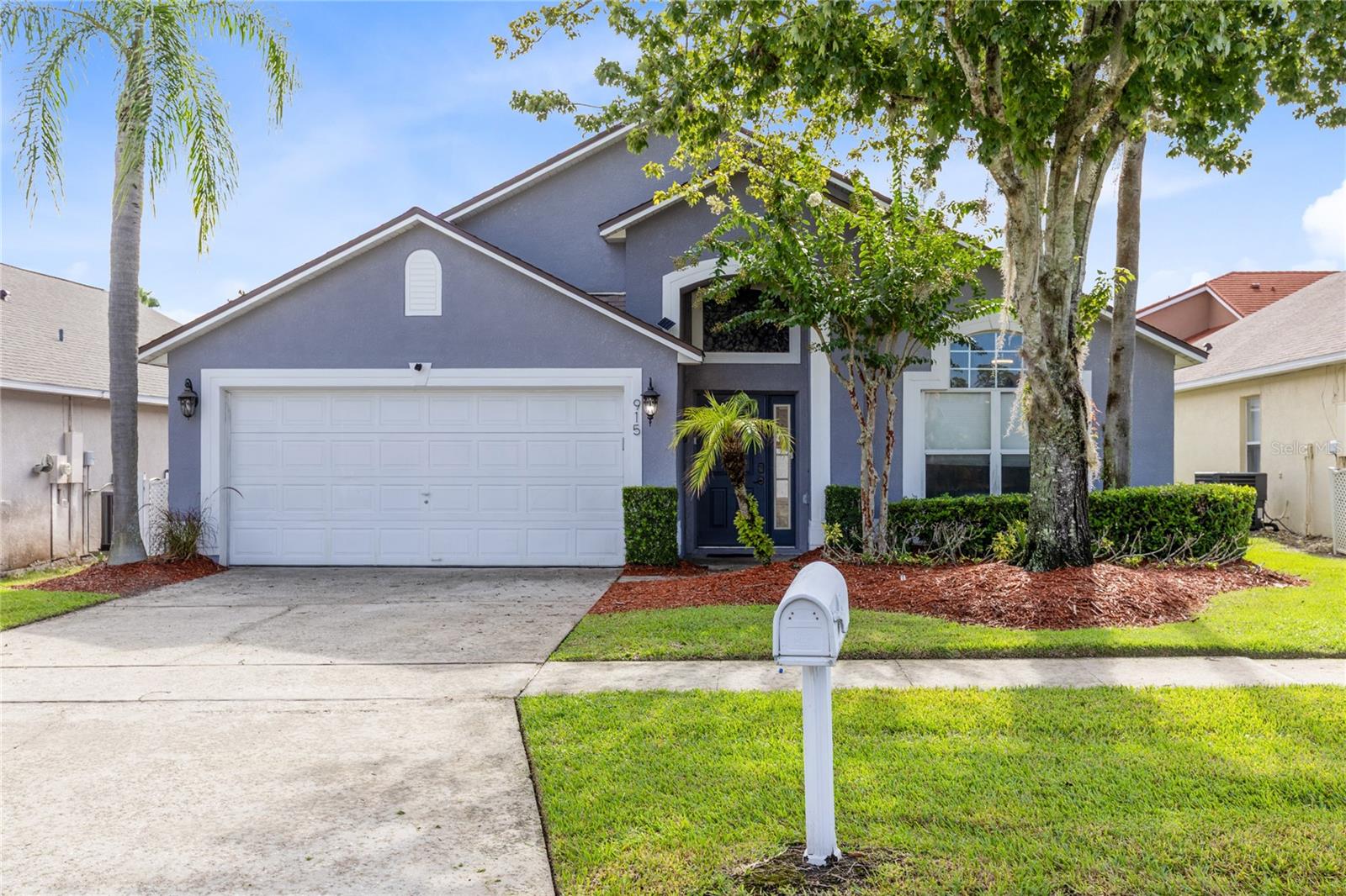 915 LAKE BERKLEY DRIVE