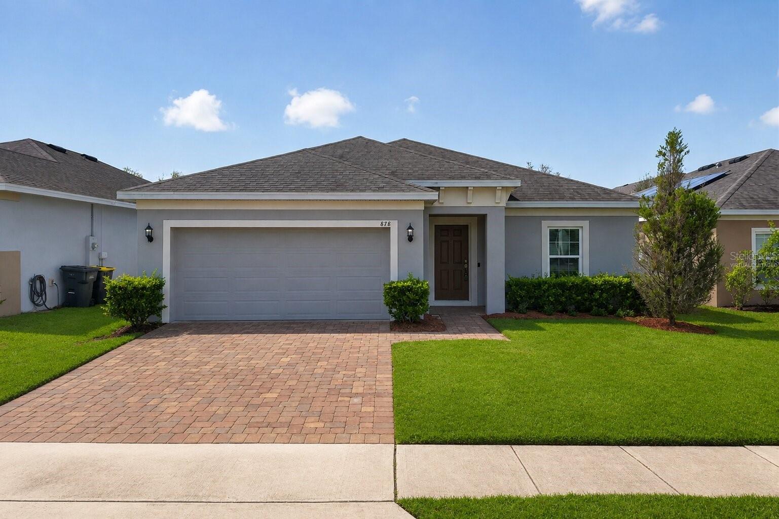 Listing photo 1 for 878 Benjamin Trl