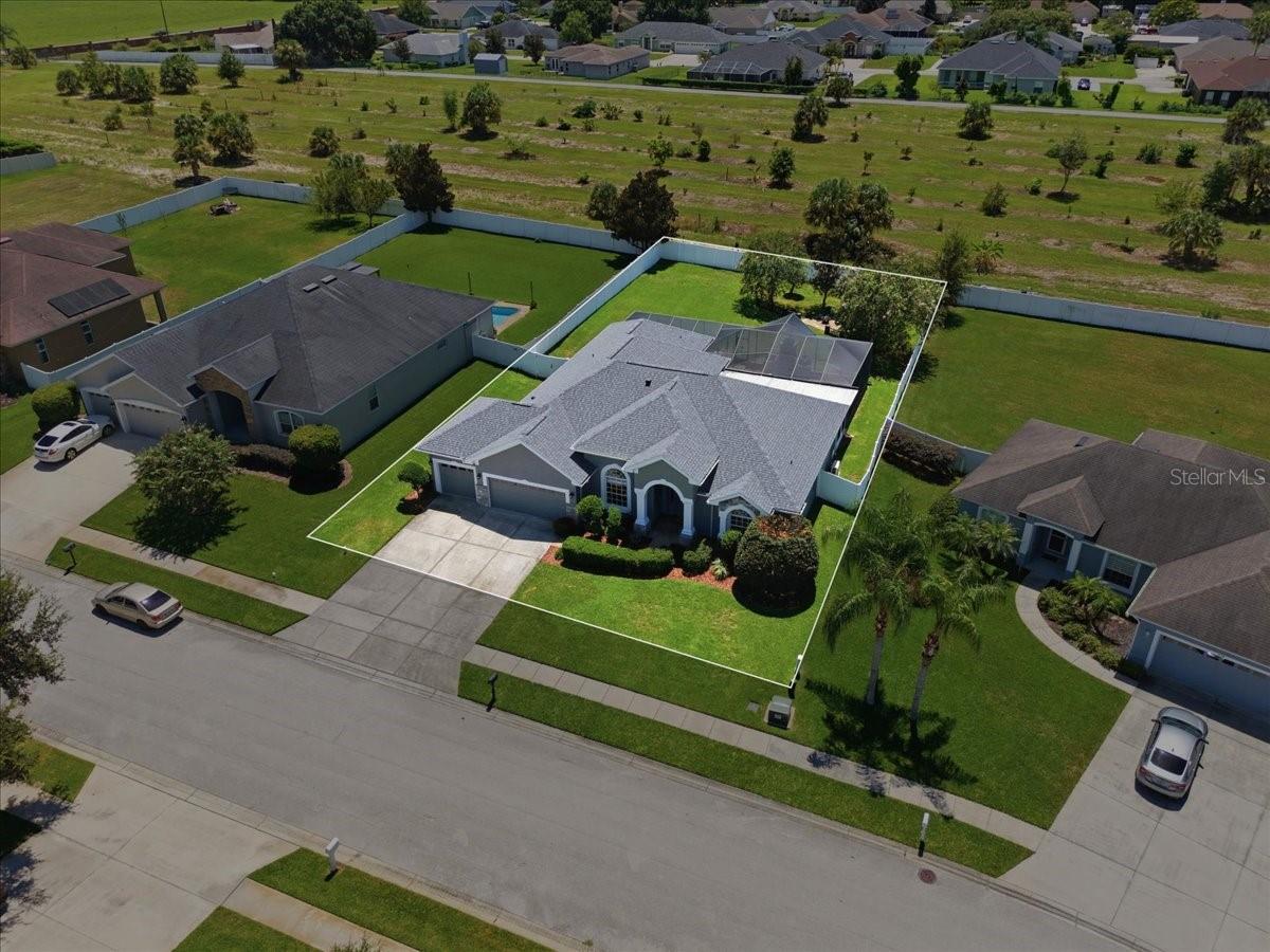 Listing photo 3 for 230 Lake Arietta Ct