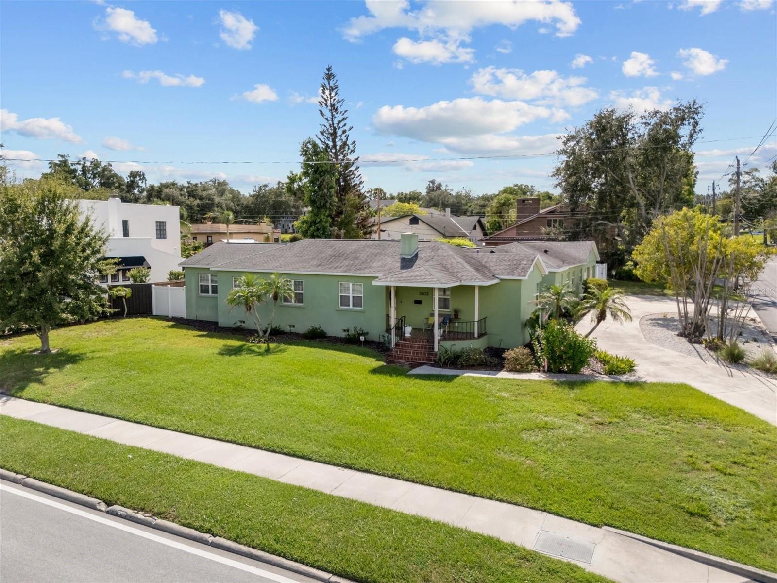 Listing photo 2 for 2603 Cleveland Heights Blvd