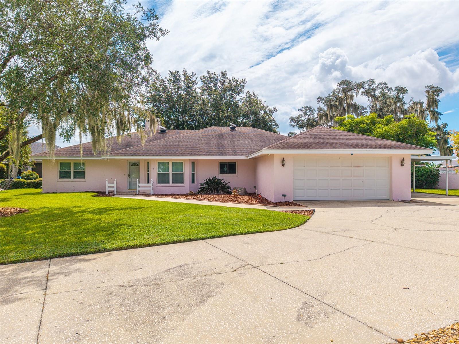 Listing photo 1 for 155 Hainesport Dr