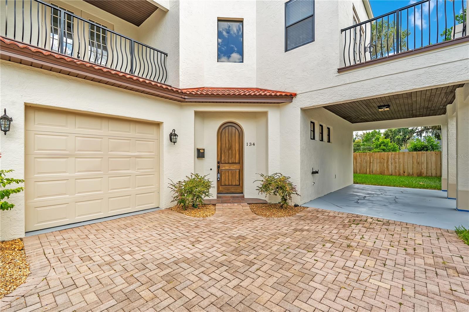 134 E ESTHER STREET Unit A