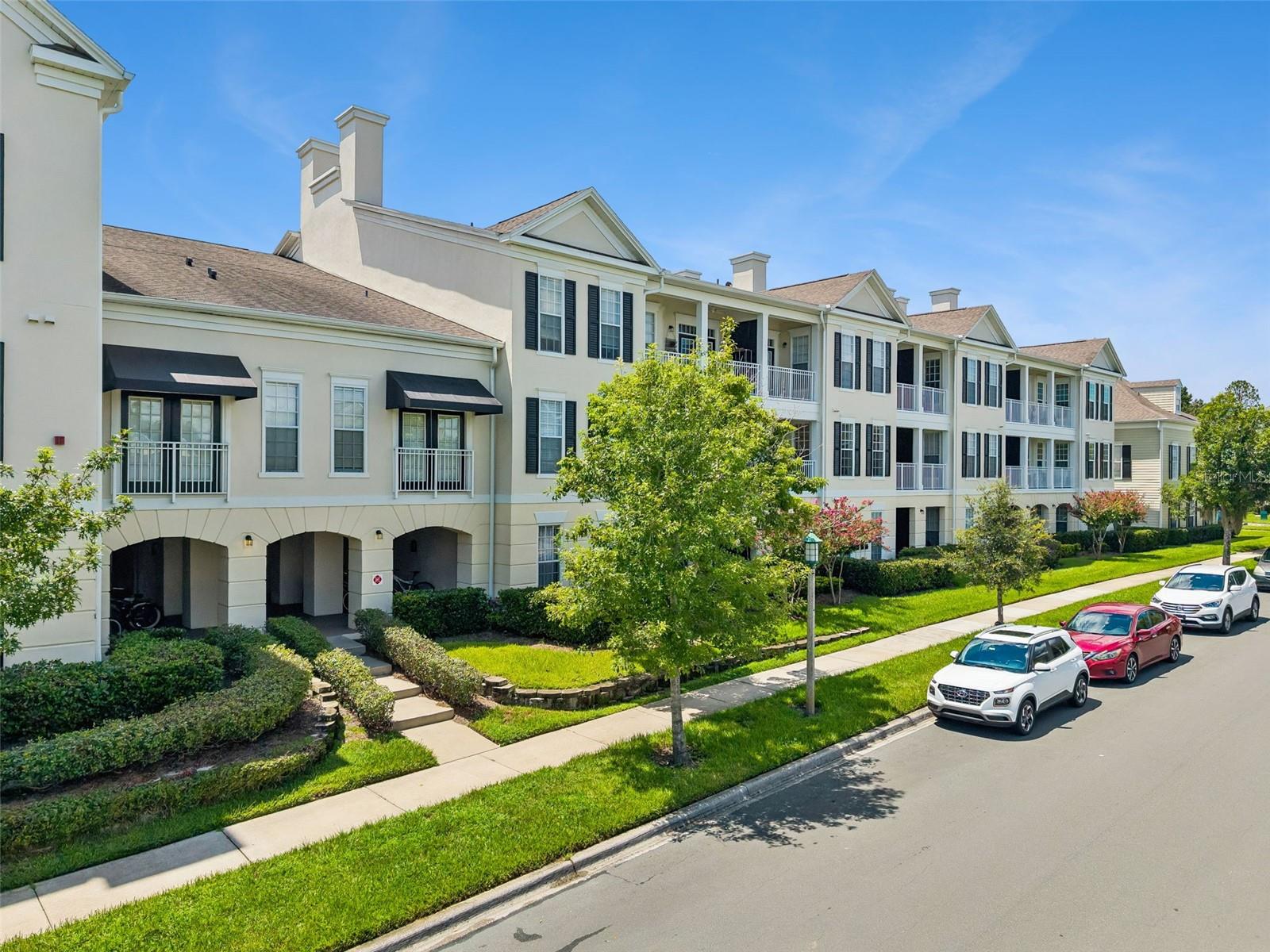 239 LONGVIEW AVENUE Unit 311