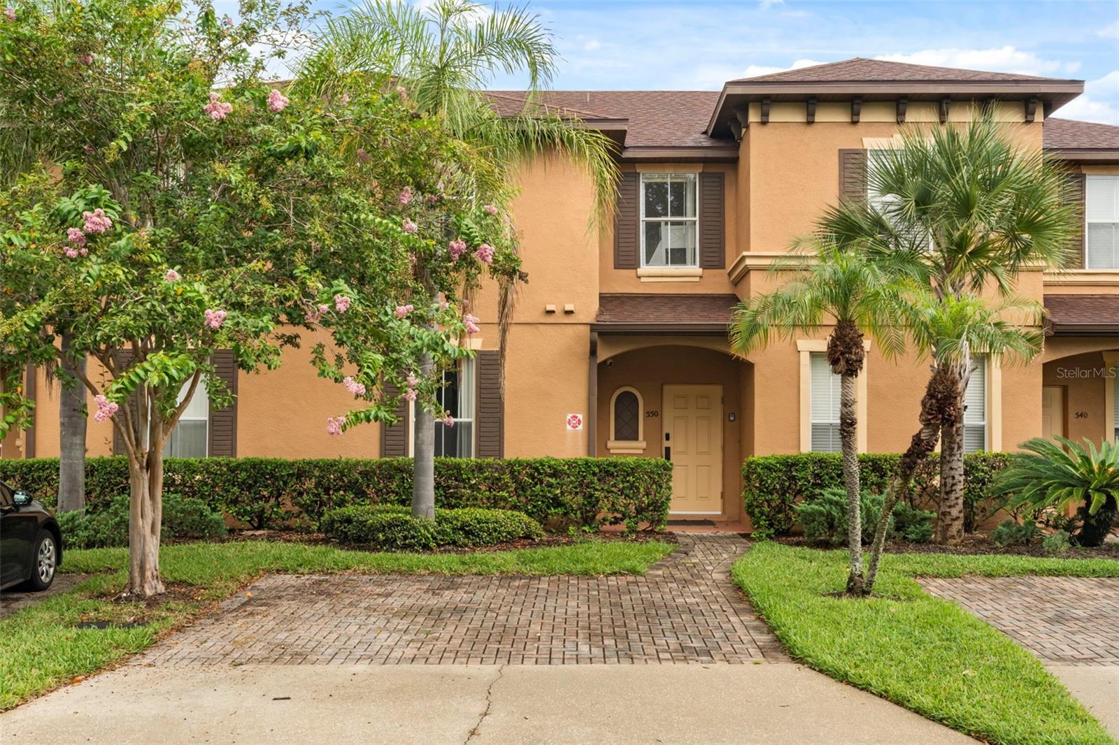 Listing photo for 550 Calabria Ave