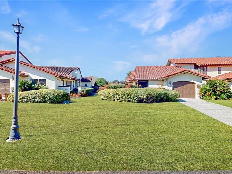Listing photo 2 for 118 Coventry Ln