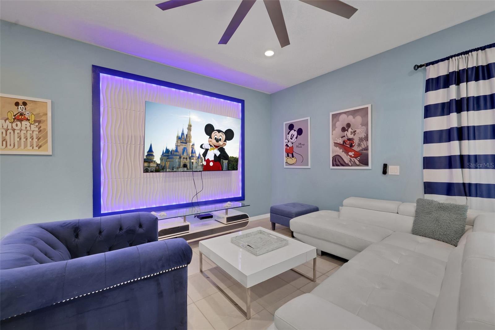 Listing photo 2 for 2127 Lelani Cir