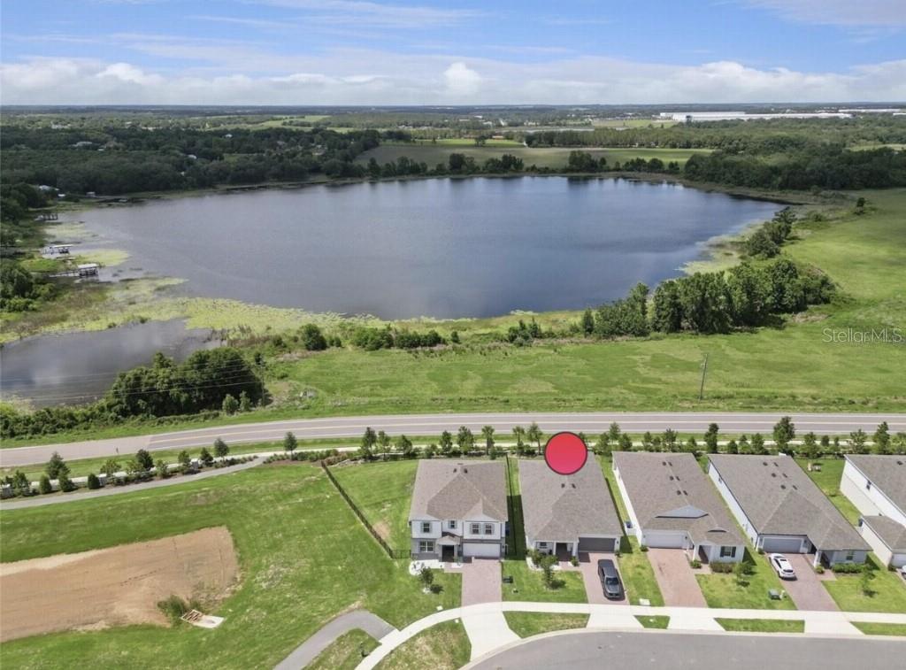 Listing photo 2 for 7118 Rolling Leaf Rd