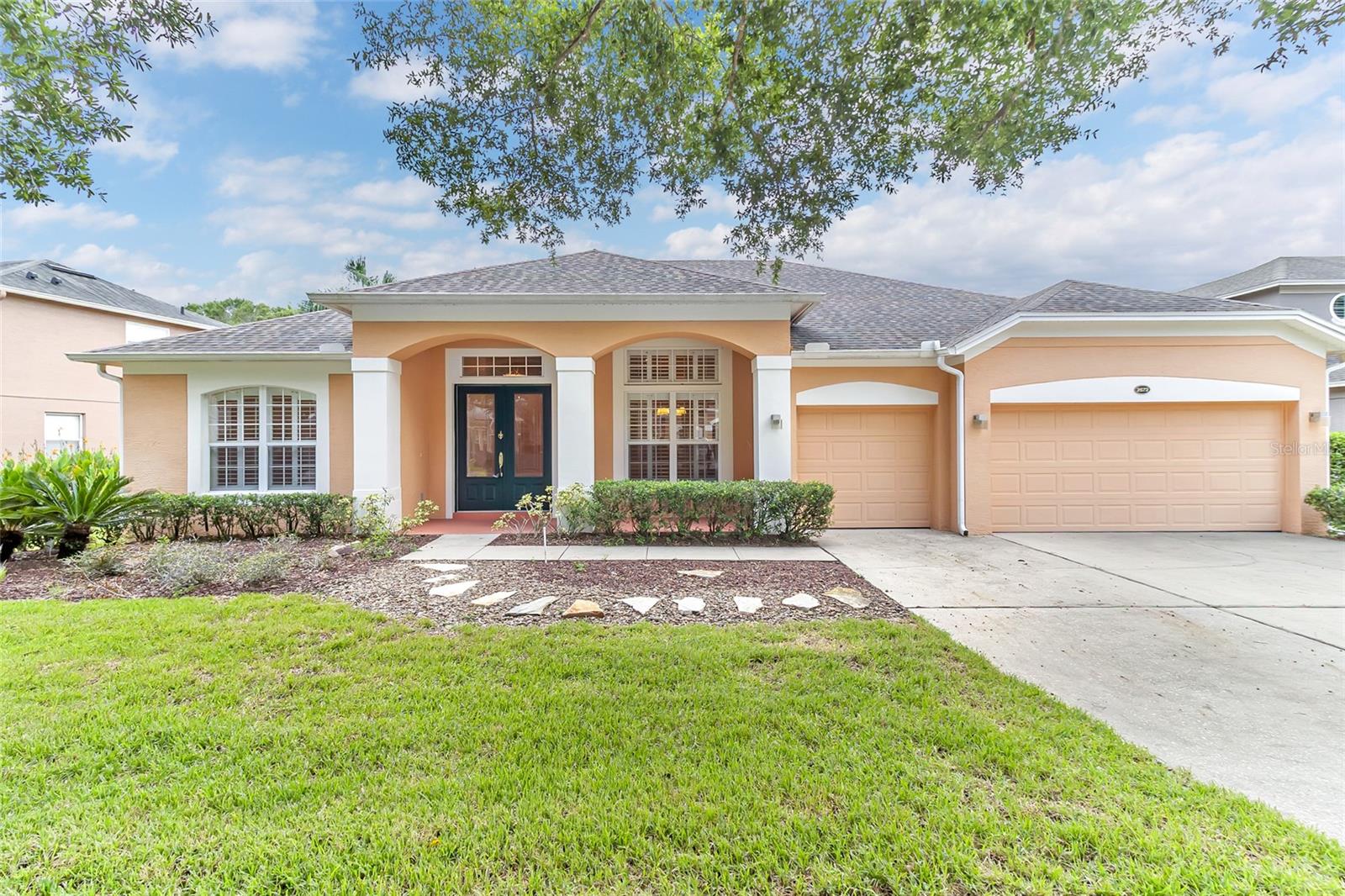 2672 ALOMA OAKS DRIVE