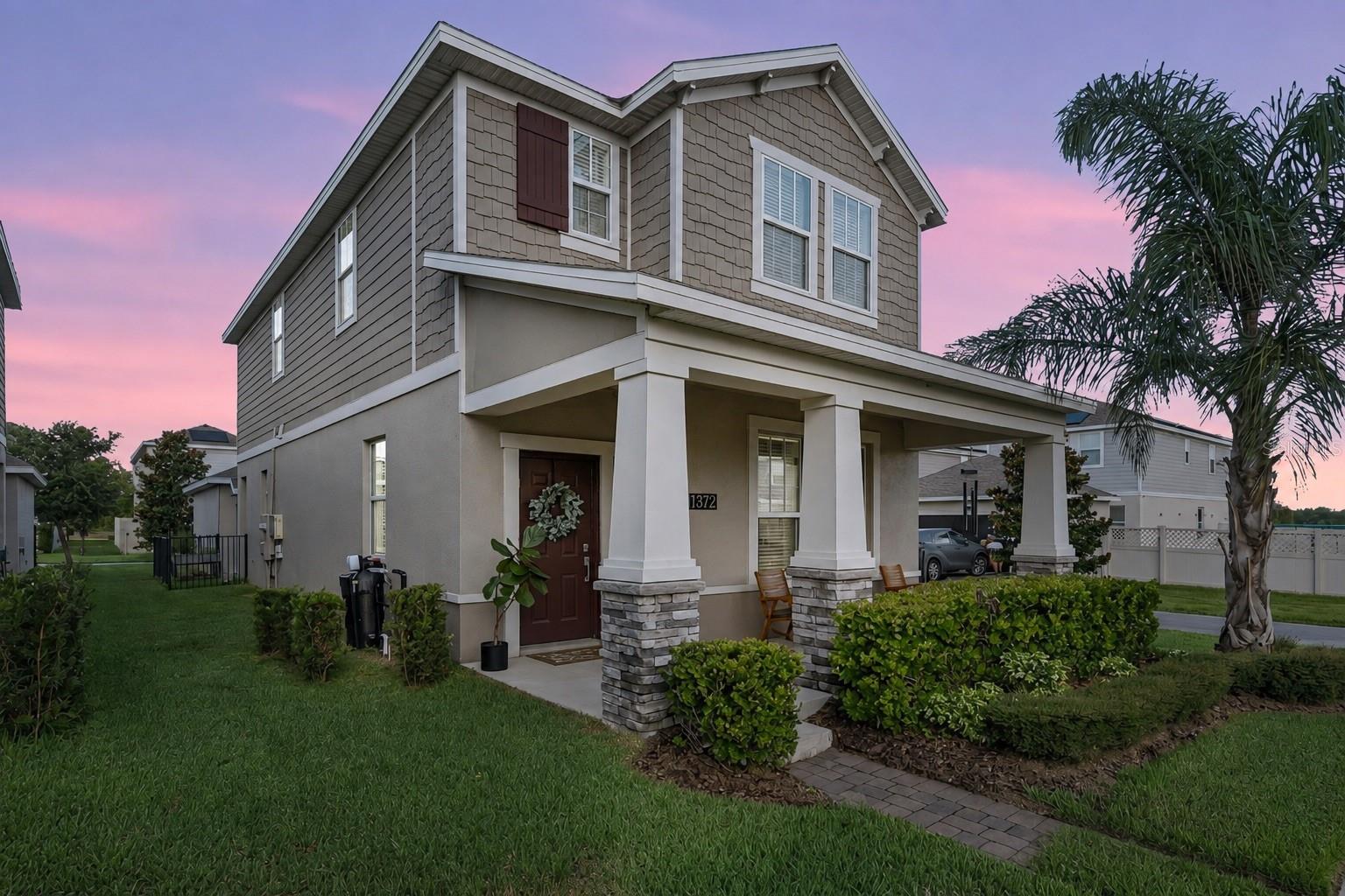 1372 ROXY LANE