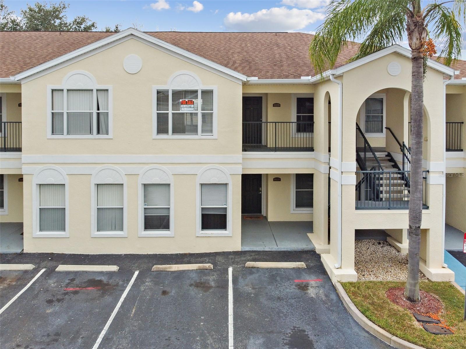 8827 GRAND PALMS CIRCLE Unit B
