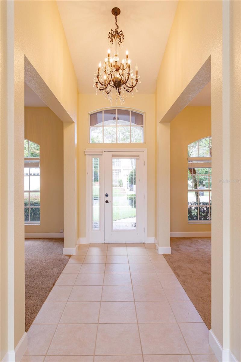 Listing photo 3 for 14017 Sierra Vista Dr
