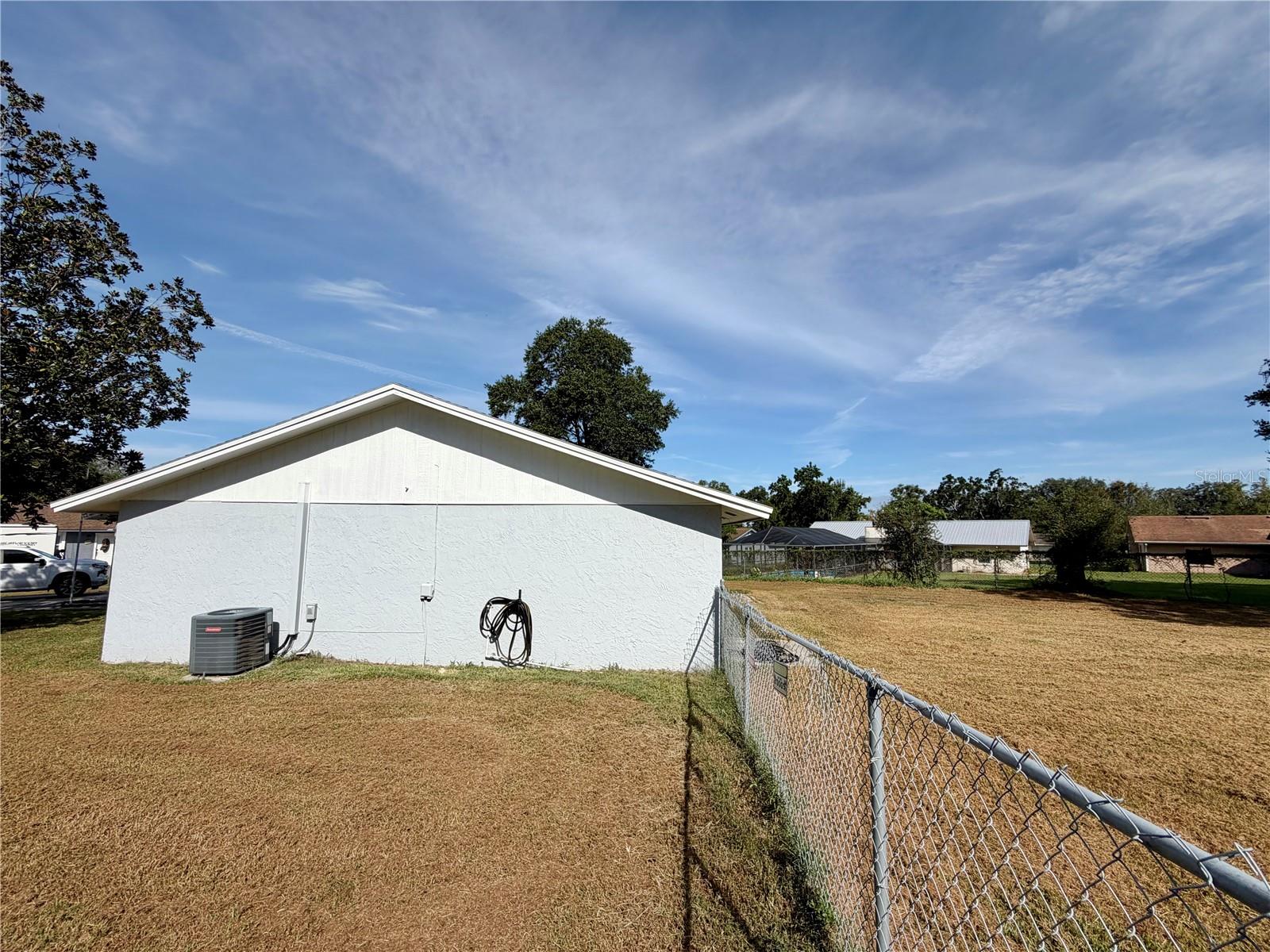 Listing photo 3 for 3438 Christina Groves Ct S