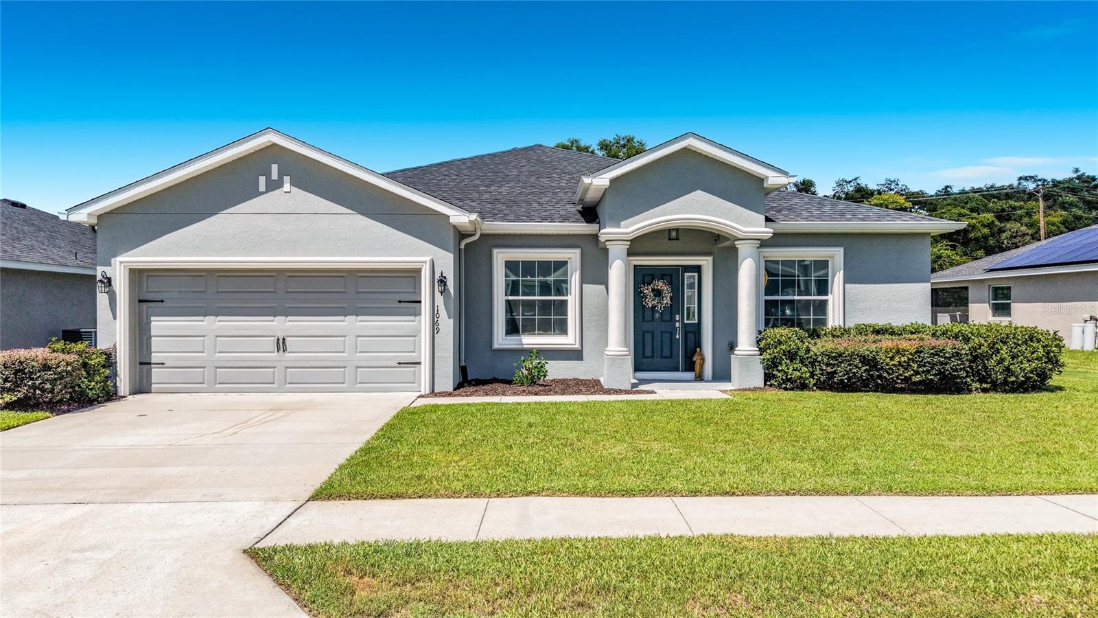 Listing photo 3 for 1069 Sandpiper Loop
