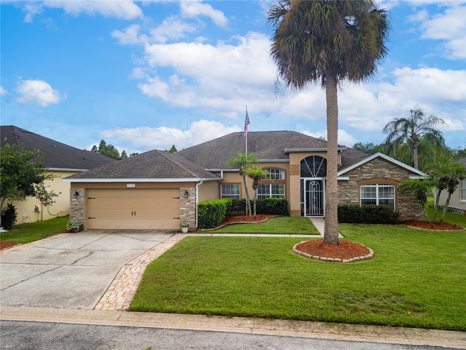 Listing photo for 918 Golf Course Pkwy