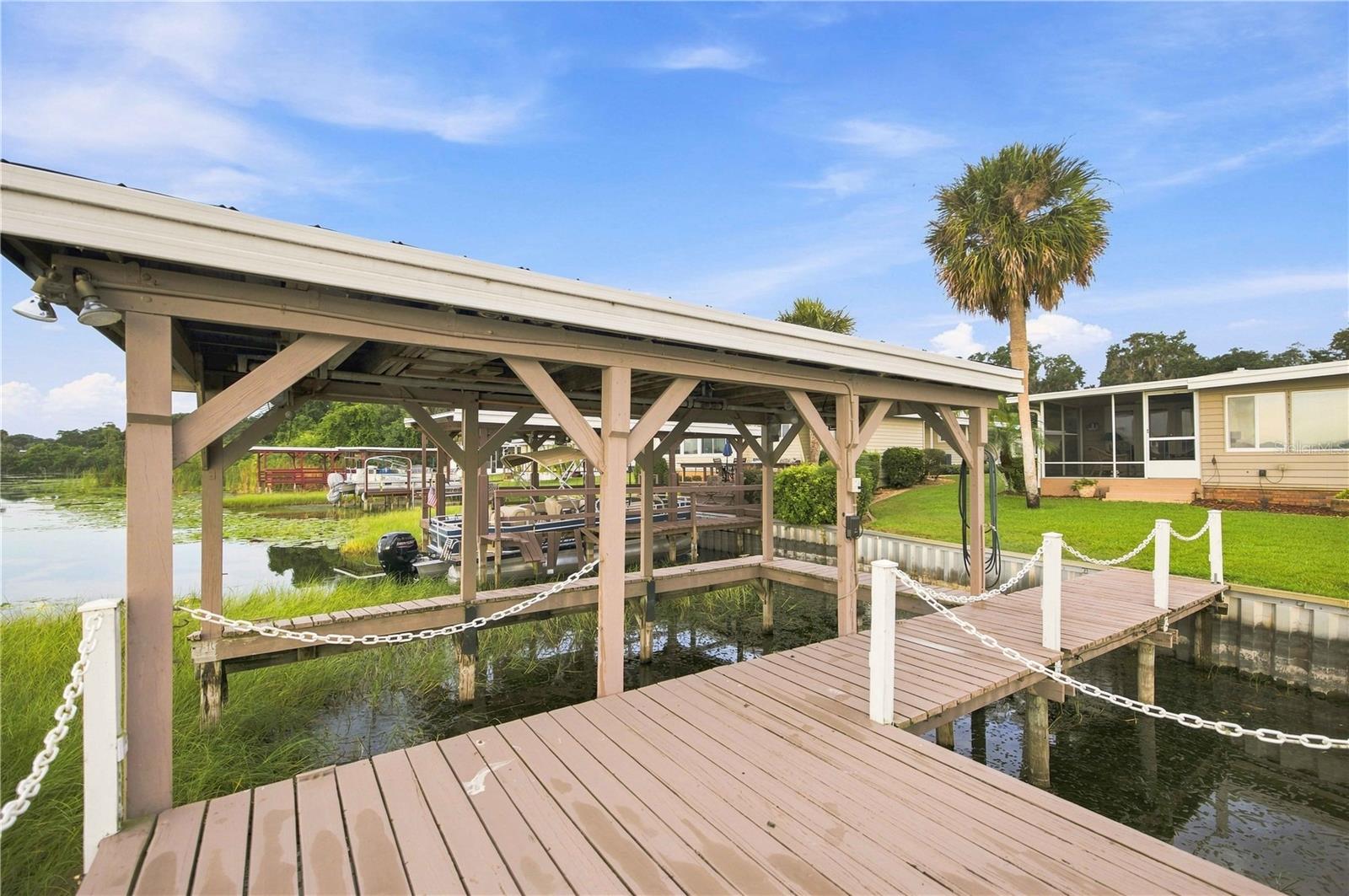 Listing photo 3 for 15 Sunrise Trl