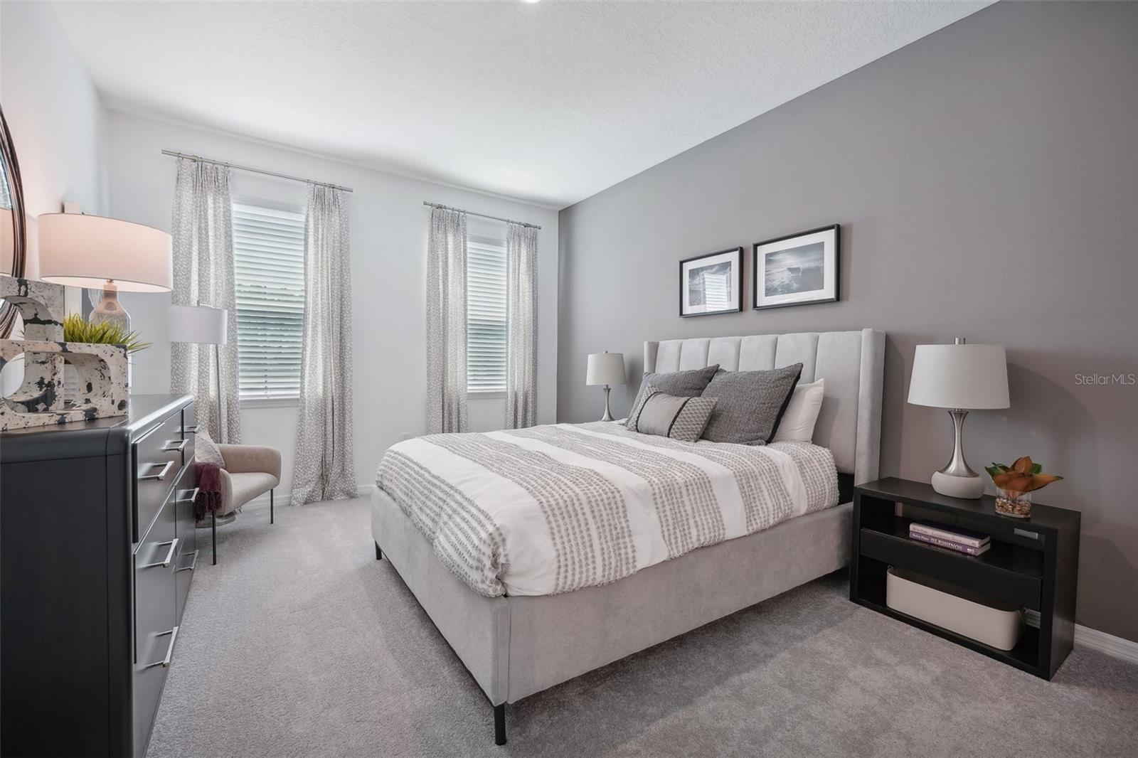 Listing photo 3 for 23603 Grindstone Way